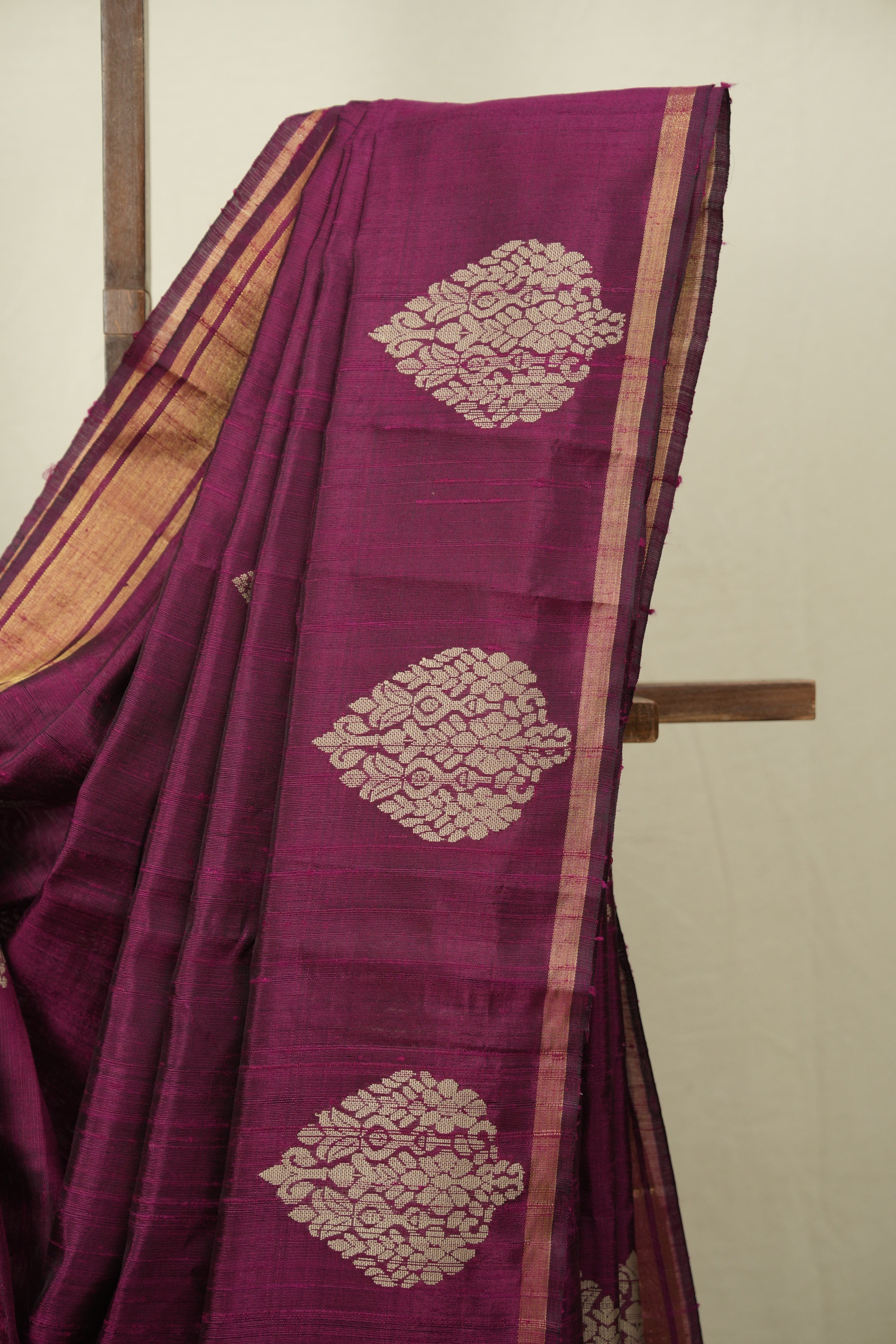 Magenta Raw Silk Saree - SRMRSS1084