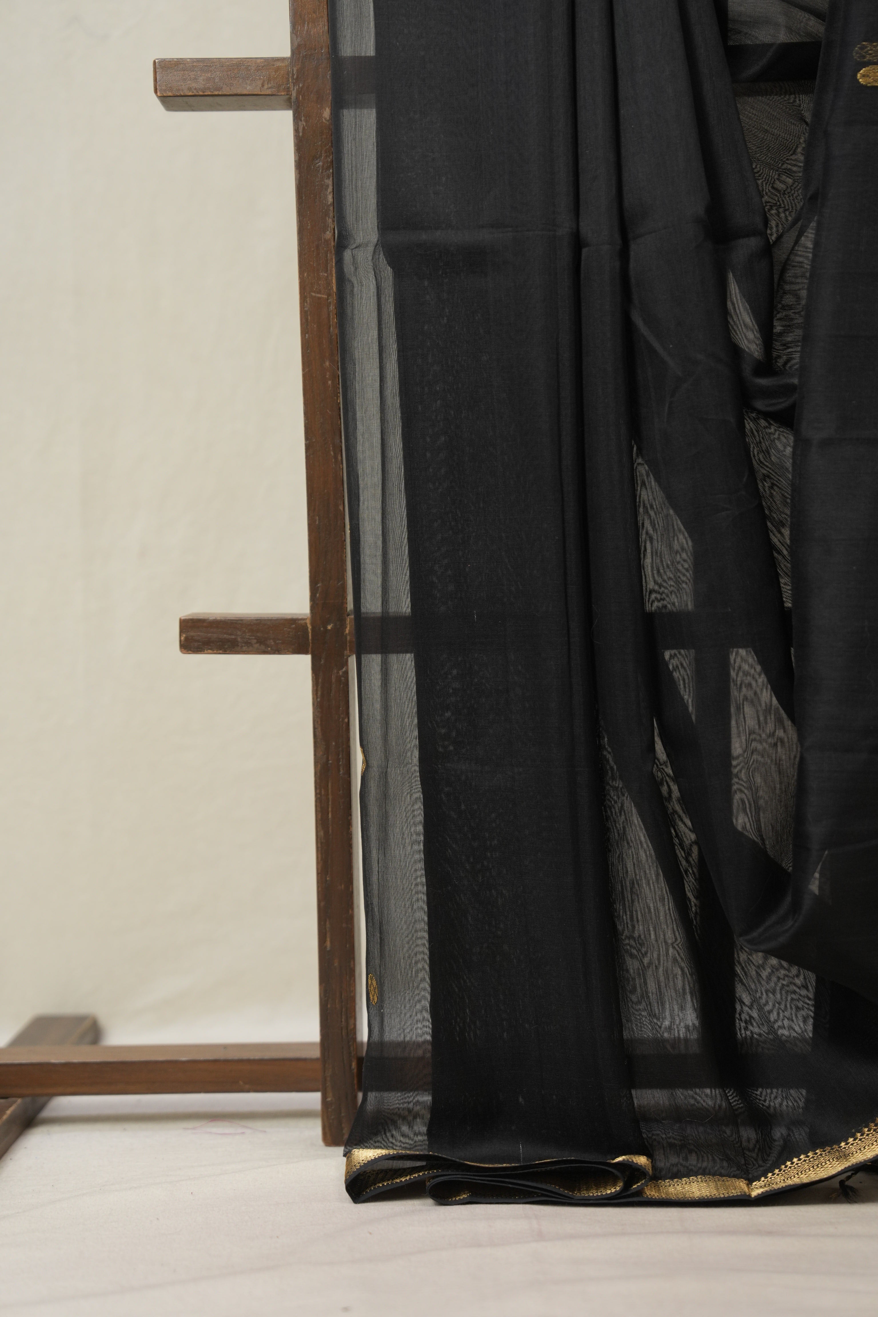 Black Maheshwari Saree - SRBMS972
