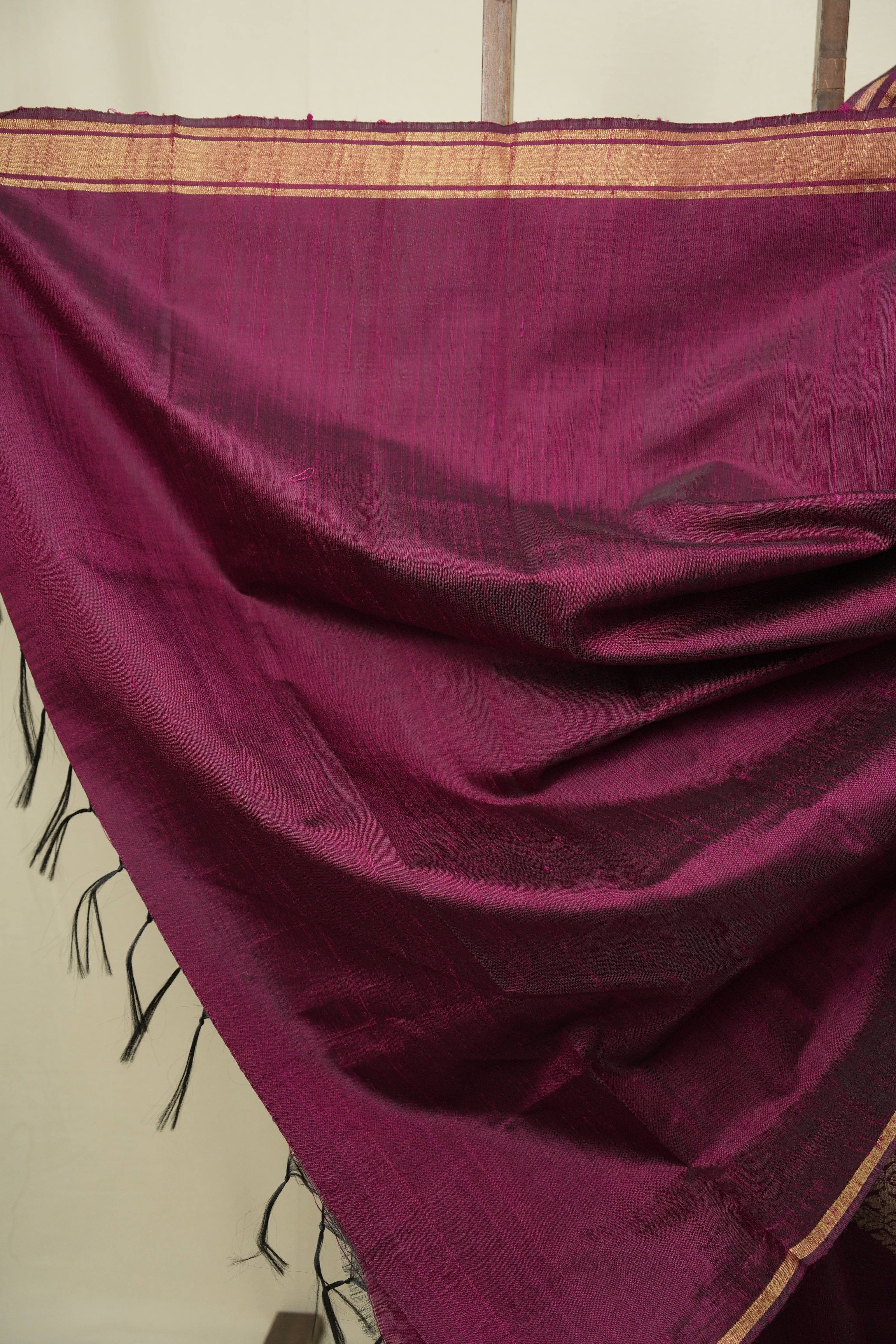 Magenta Raw Silk Saree - SRMRSS1084