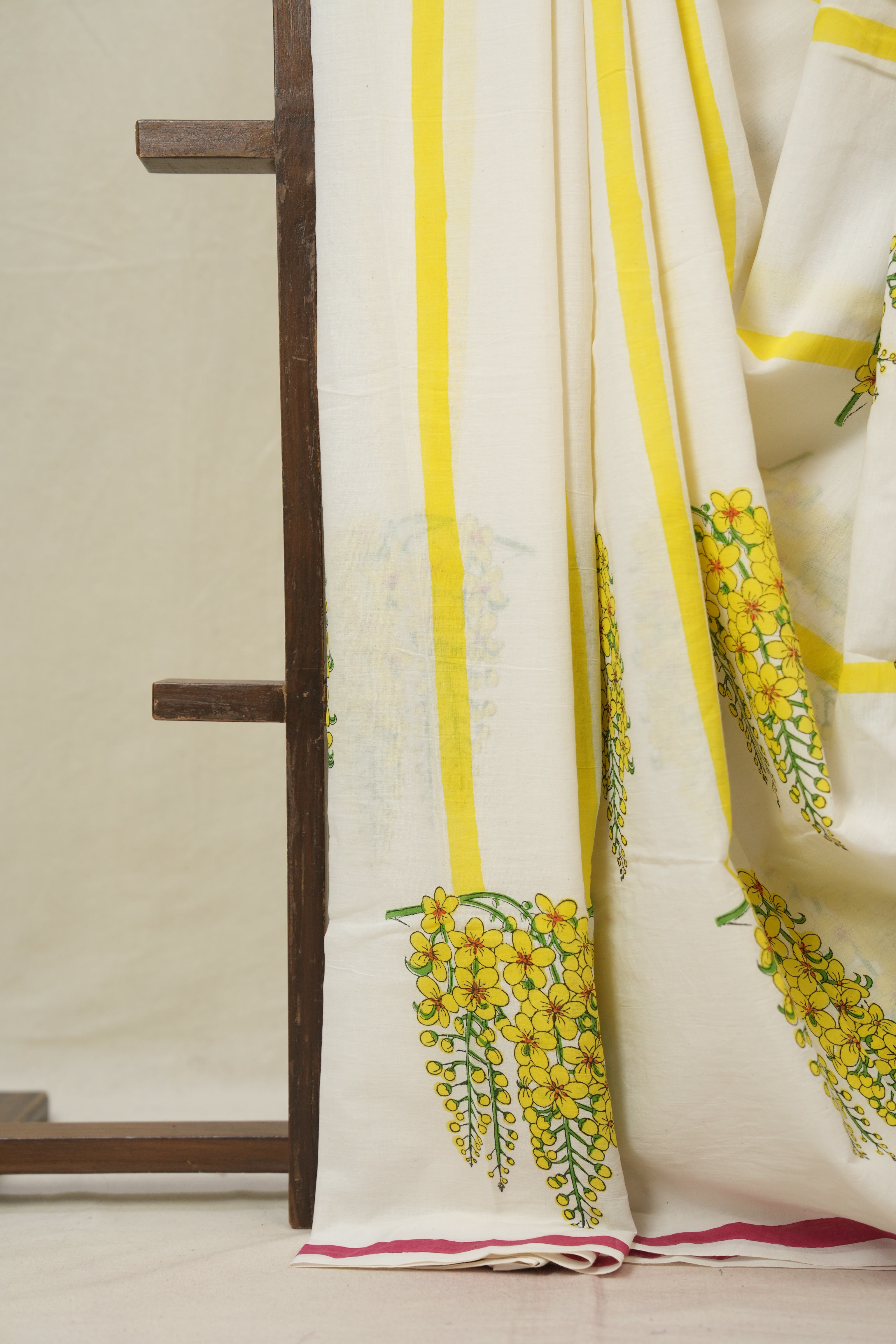 Off White HBP Signature Cotton Saree - SROWSCS26