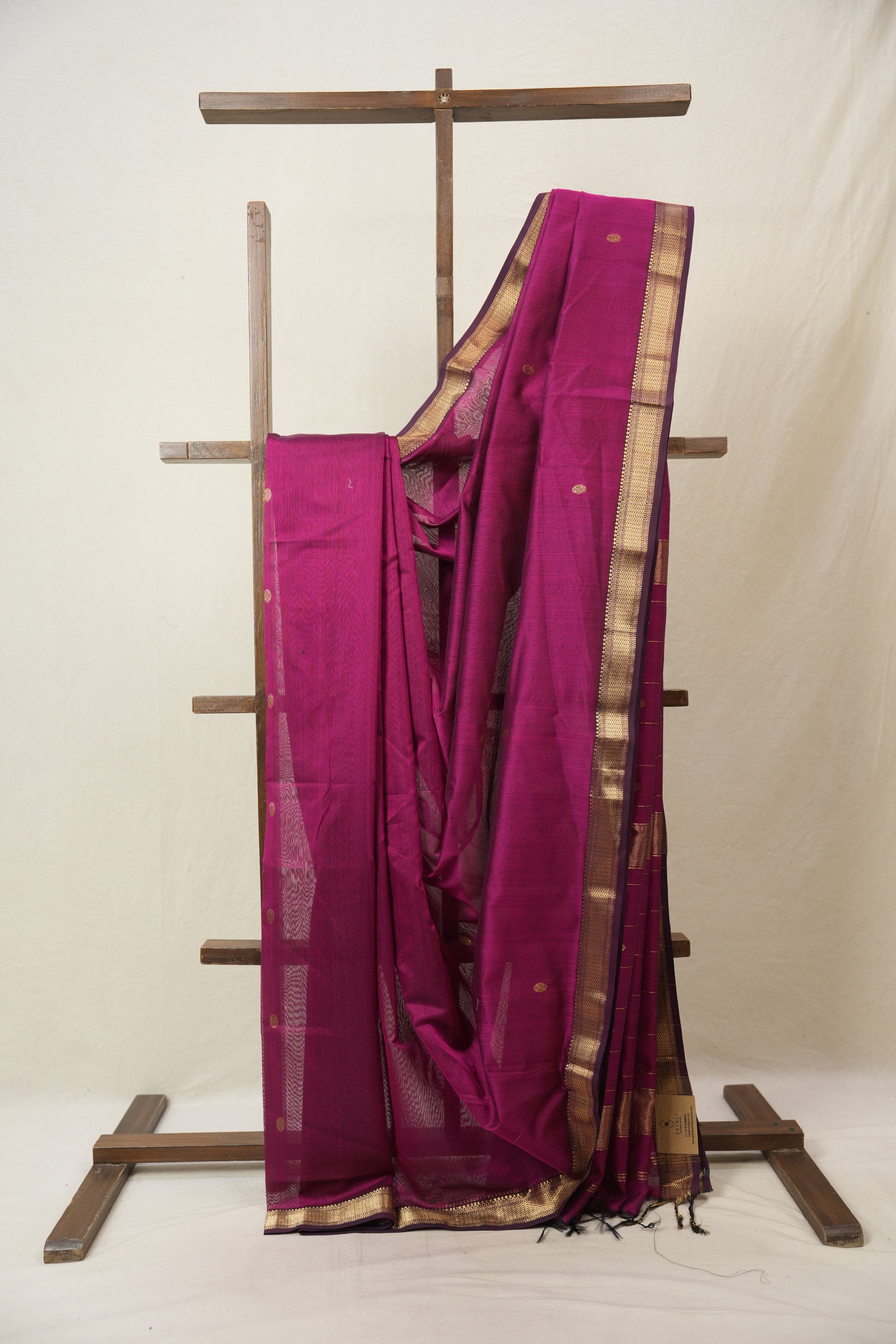 Magenta Maheshwari Saree - SRMMS965