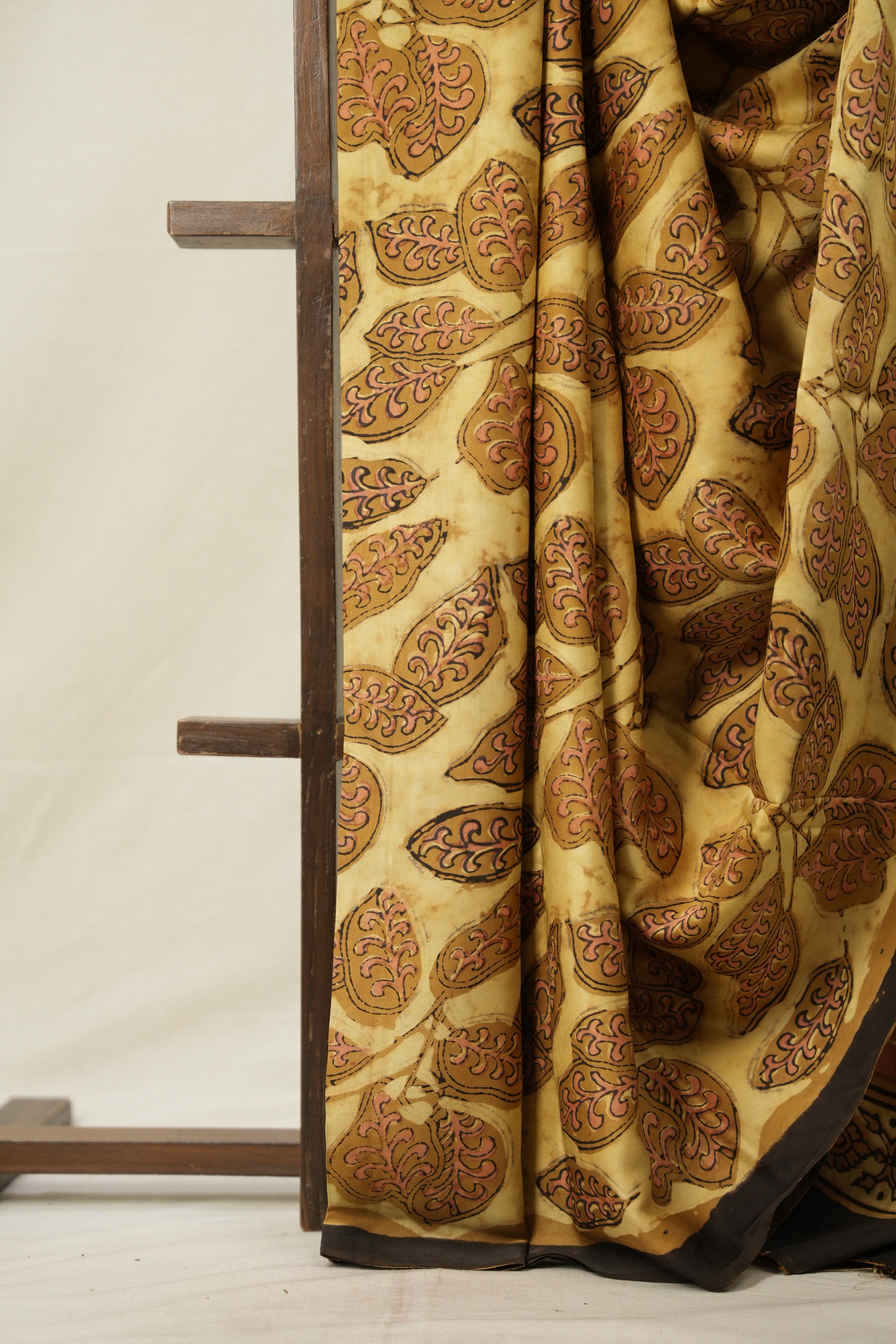 Musturd - Cream HBP Modal Silk Saree - SRMCMSS461