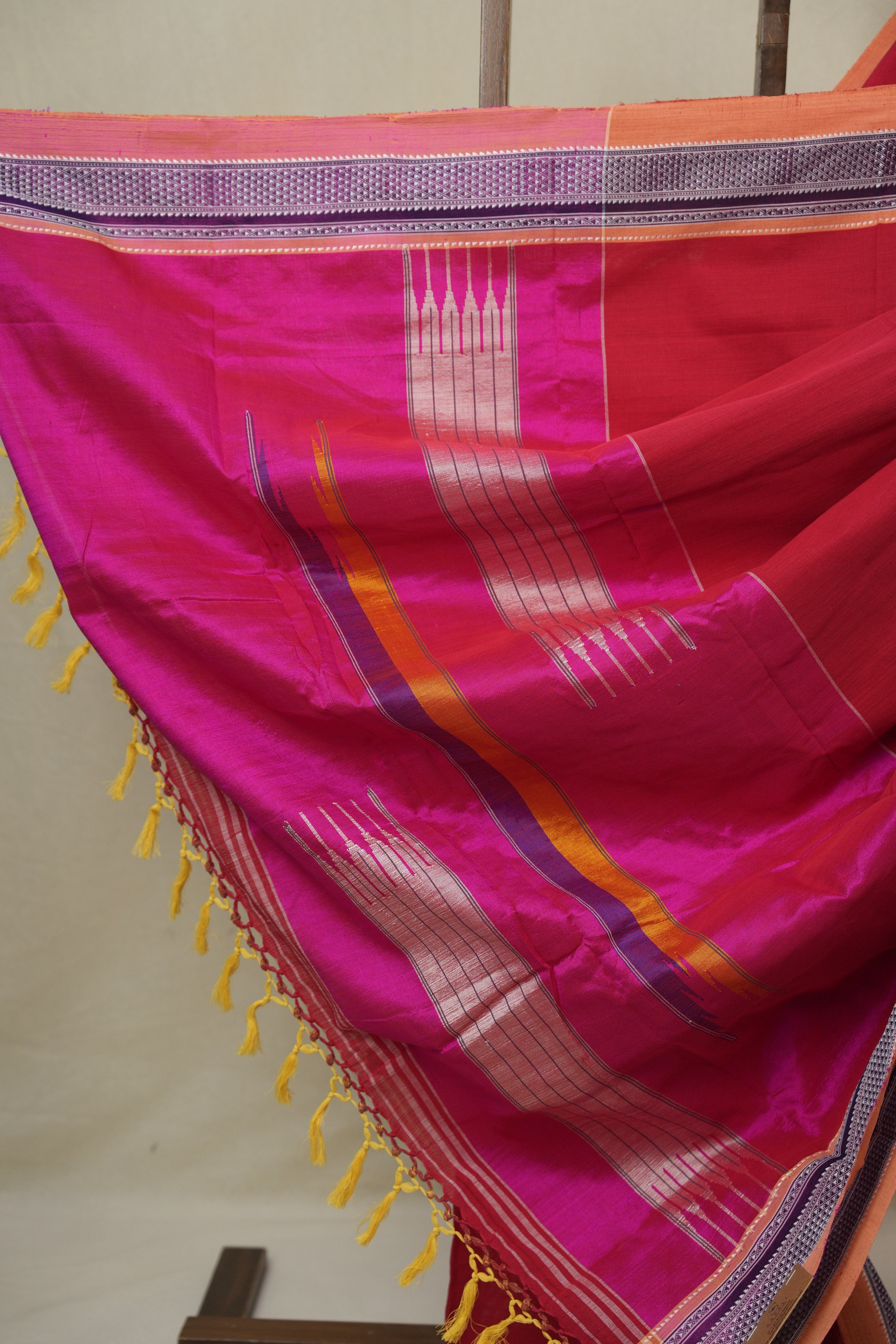 Red Cotton IIkal Saree - SRRCIS893