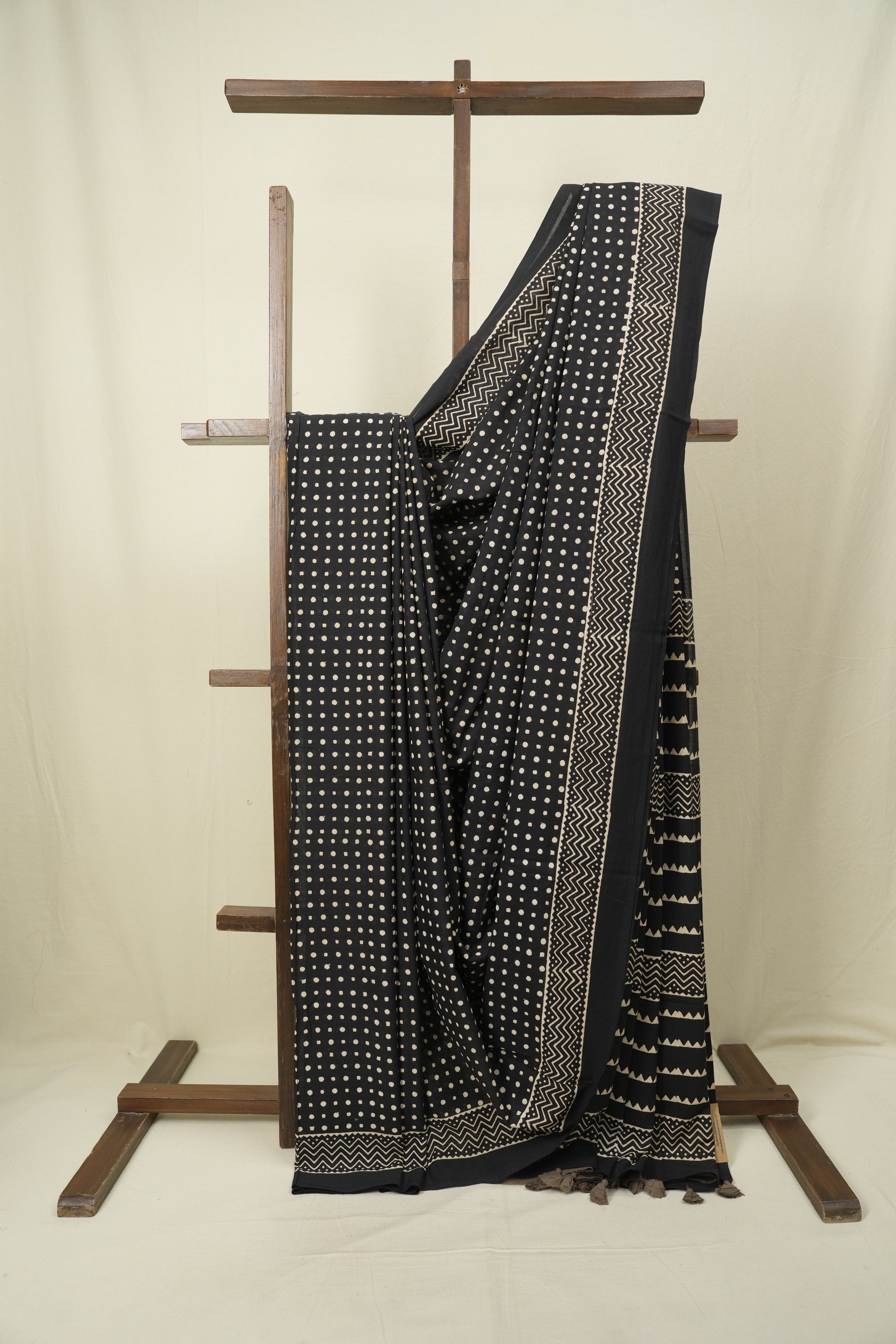 Black HBP Cotton Saree - SRBCS3570