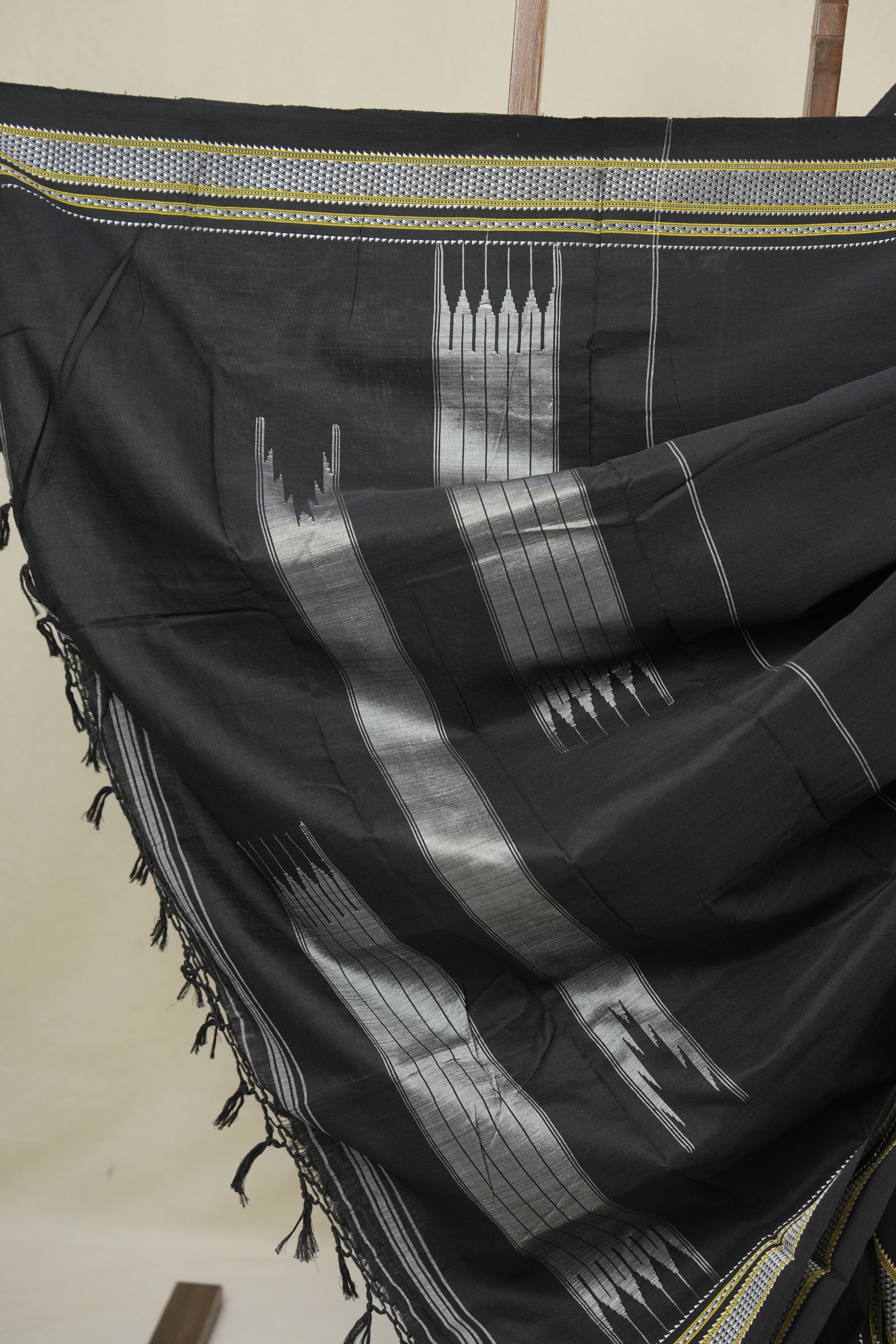 Black Cotton IIkal Saree - SRBCIS892