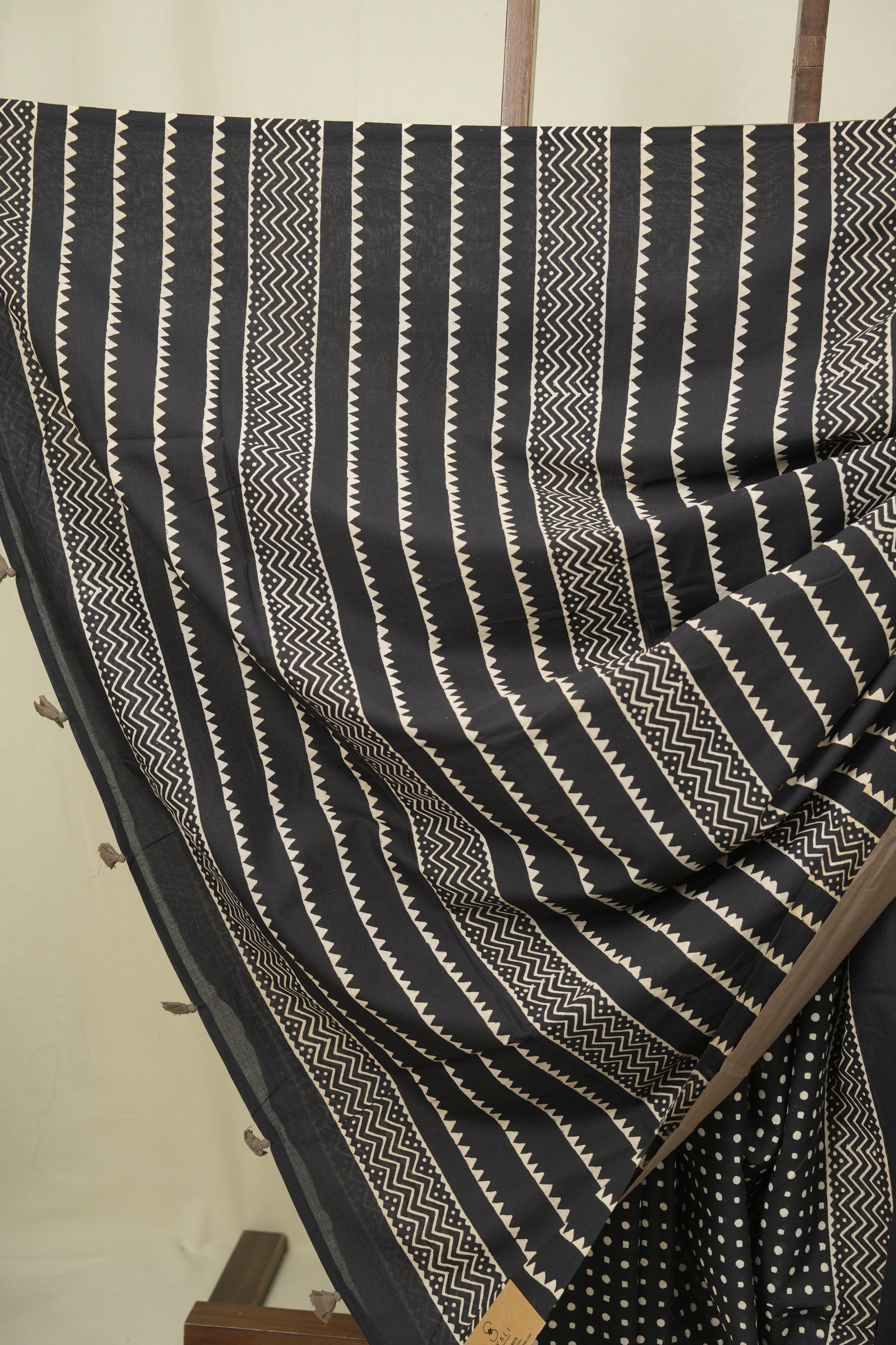 Black HBP Cotton Saree - SRBCS3570