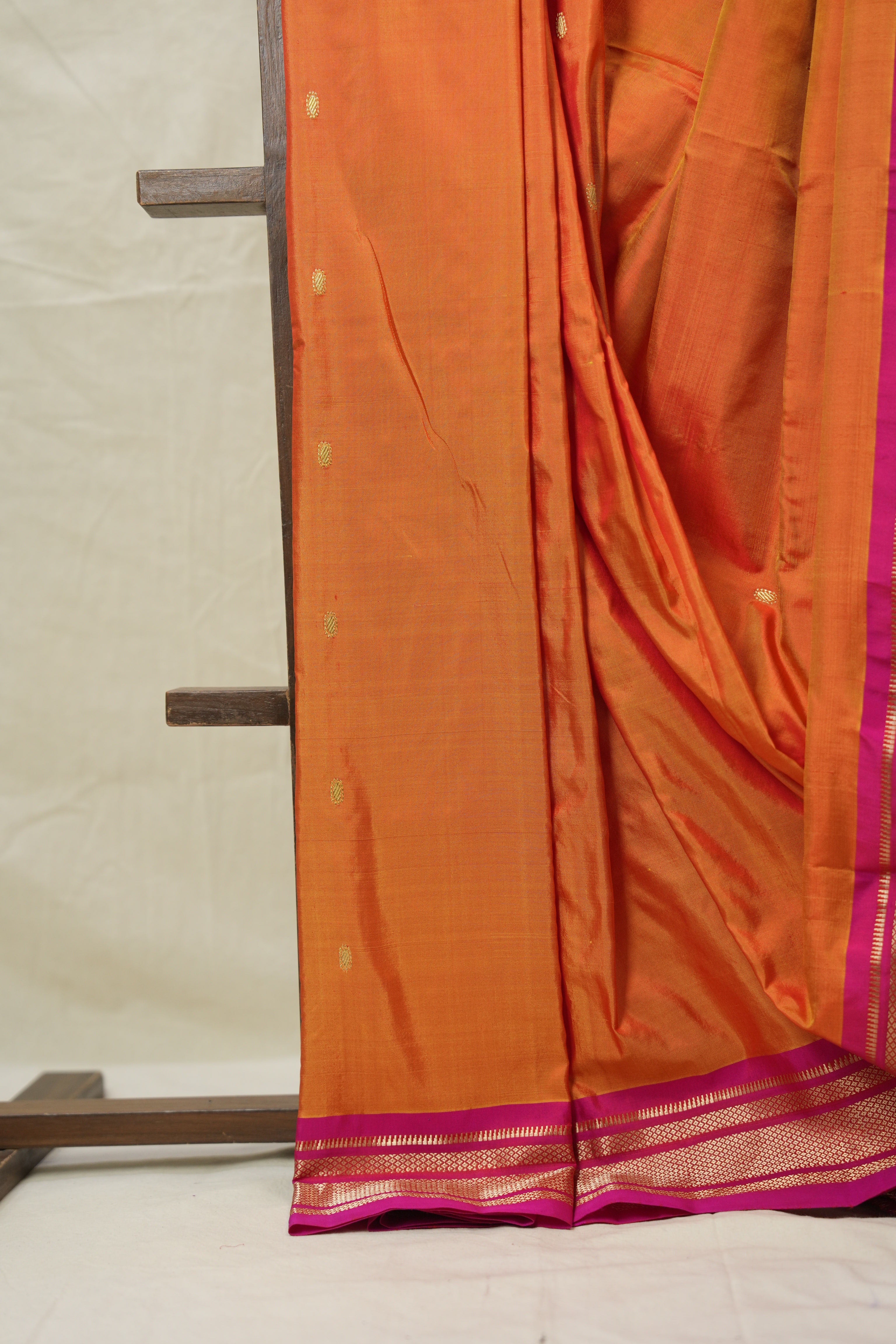 Two Tone Orange Silk Paithani Saree - SRTTOSPS764
