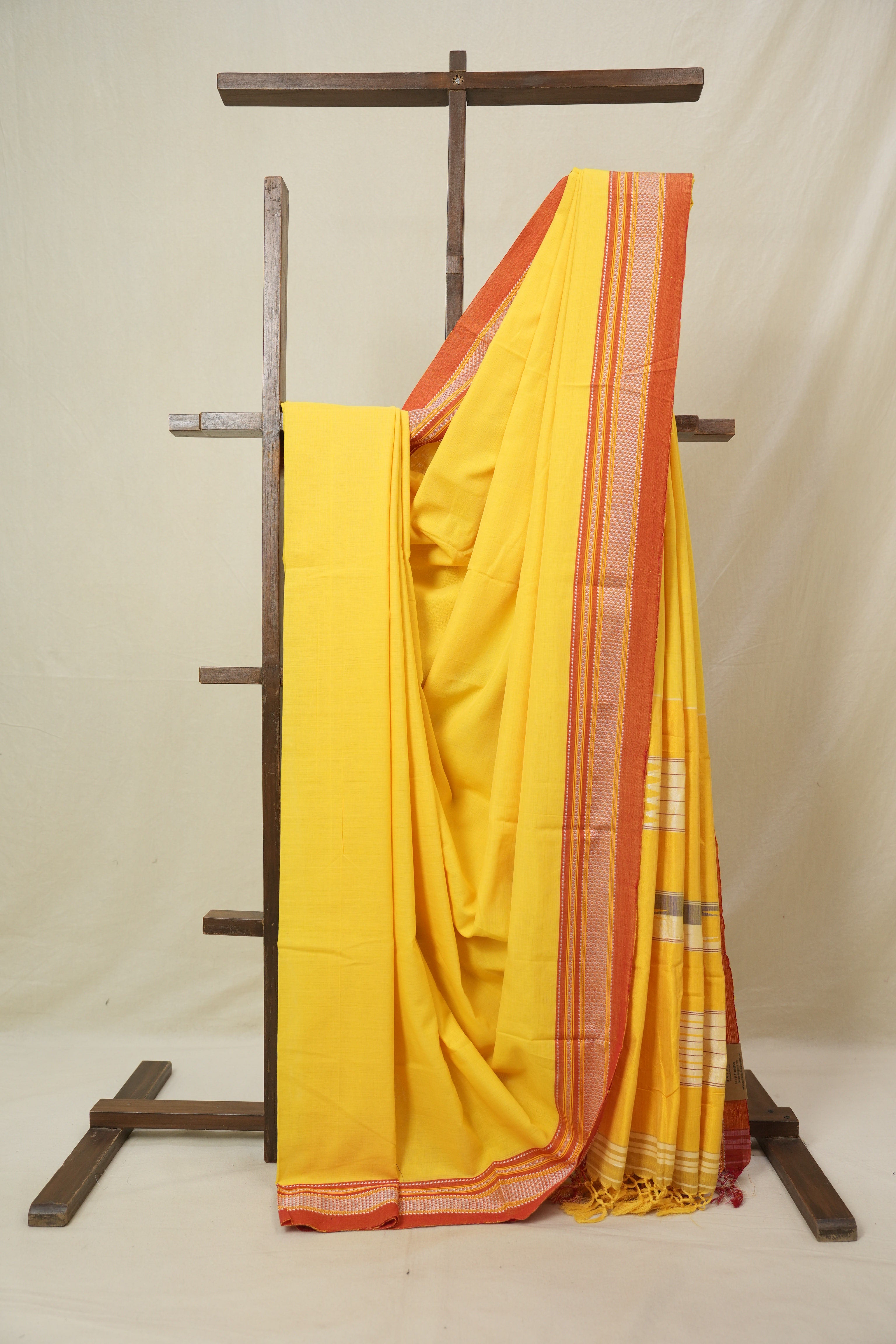 Yellow Cotton IIkal Saree With Chikki Border - SRYCIS904
