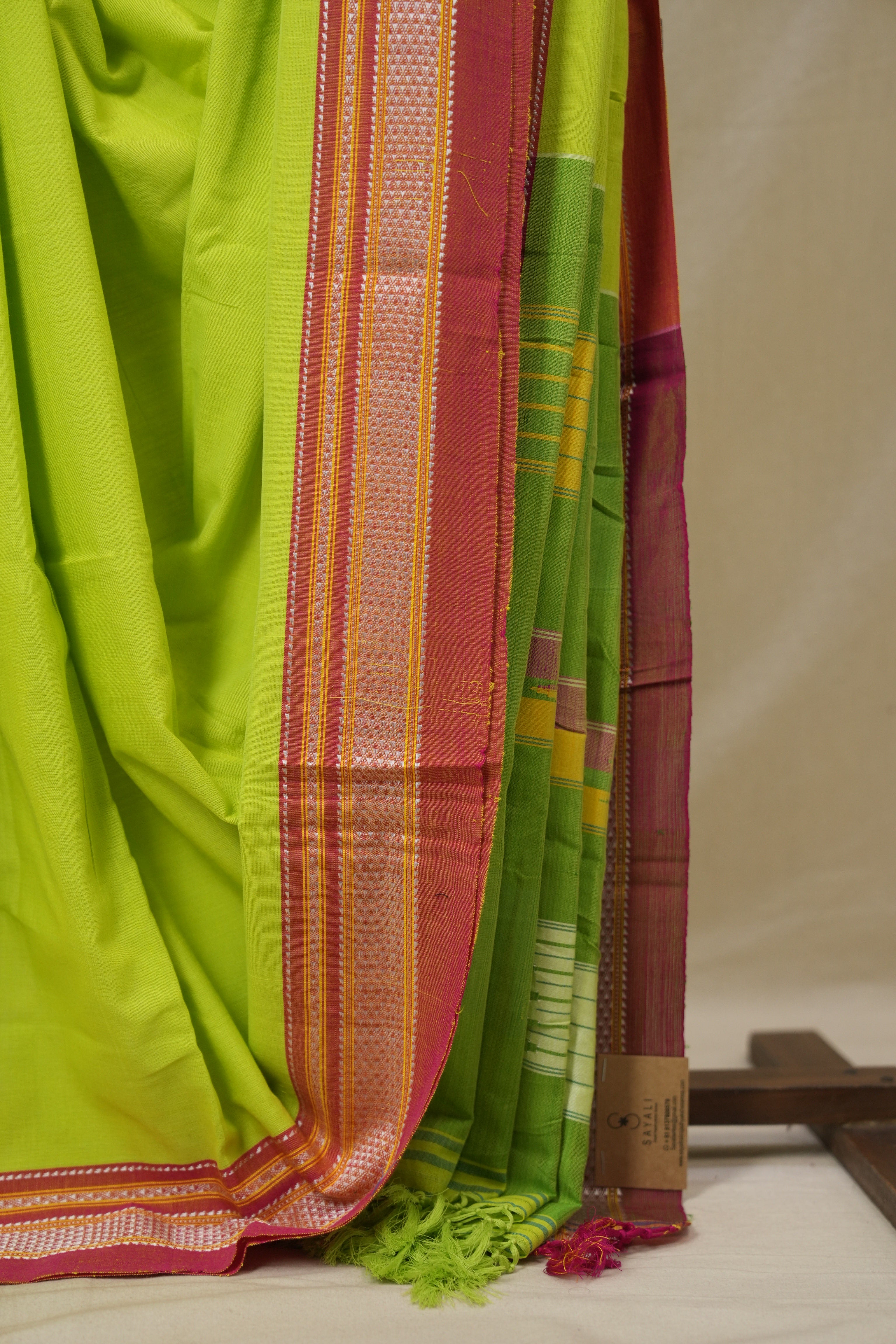 Neon Green Cotton IIkal Saree With Chikki Border - SRNGCIS906