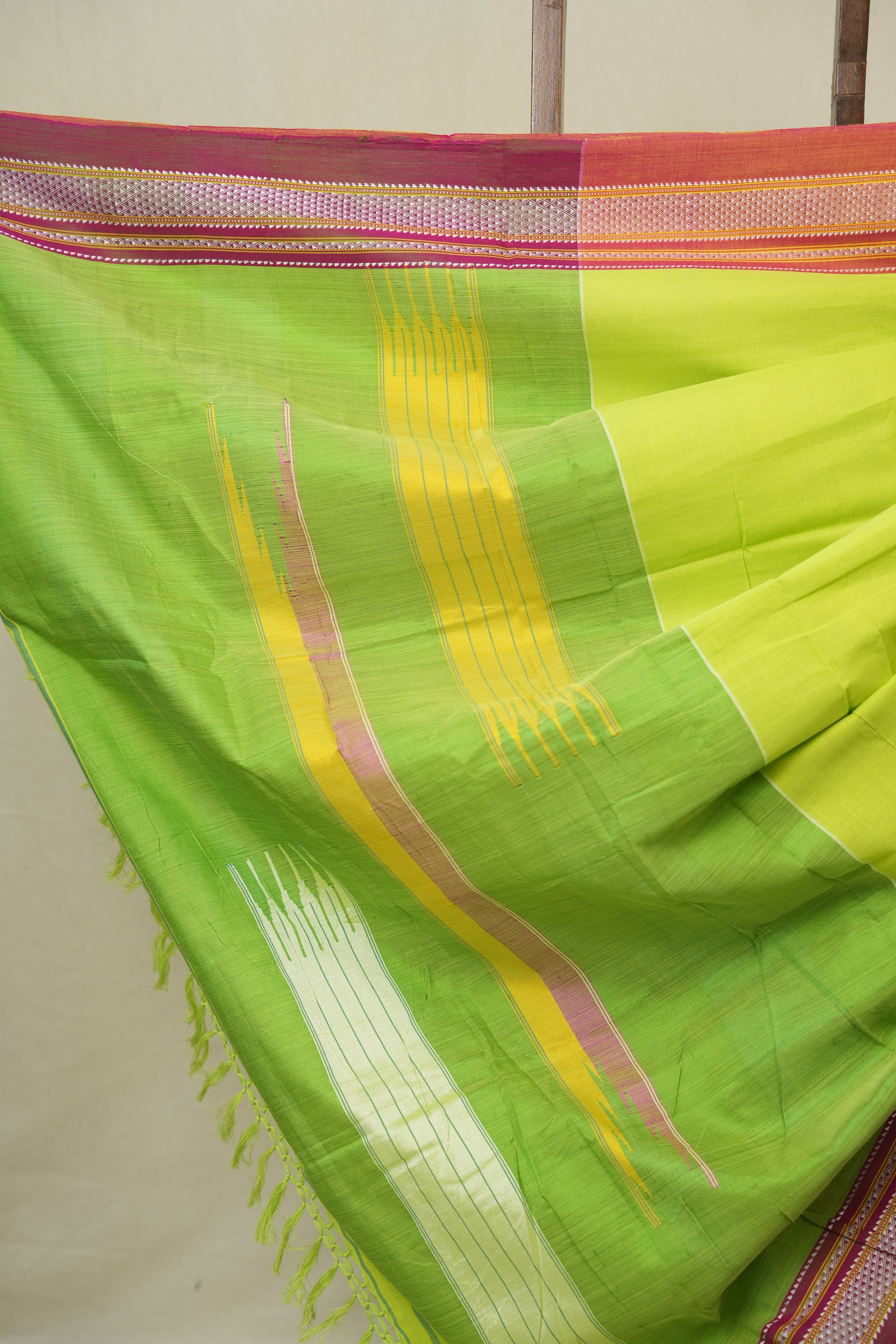 Neon Green Cotton IIkal Saree With Chikki Border - SRNGCIS906