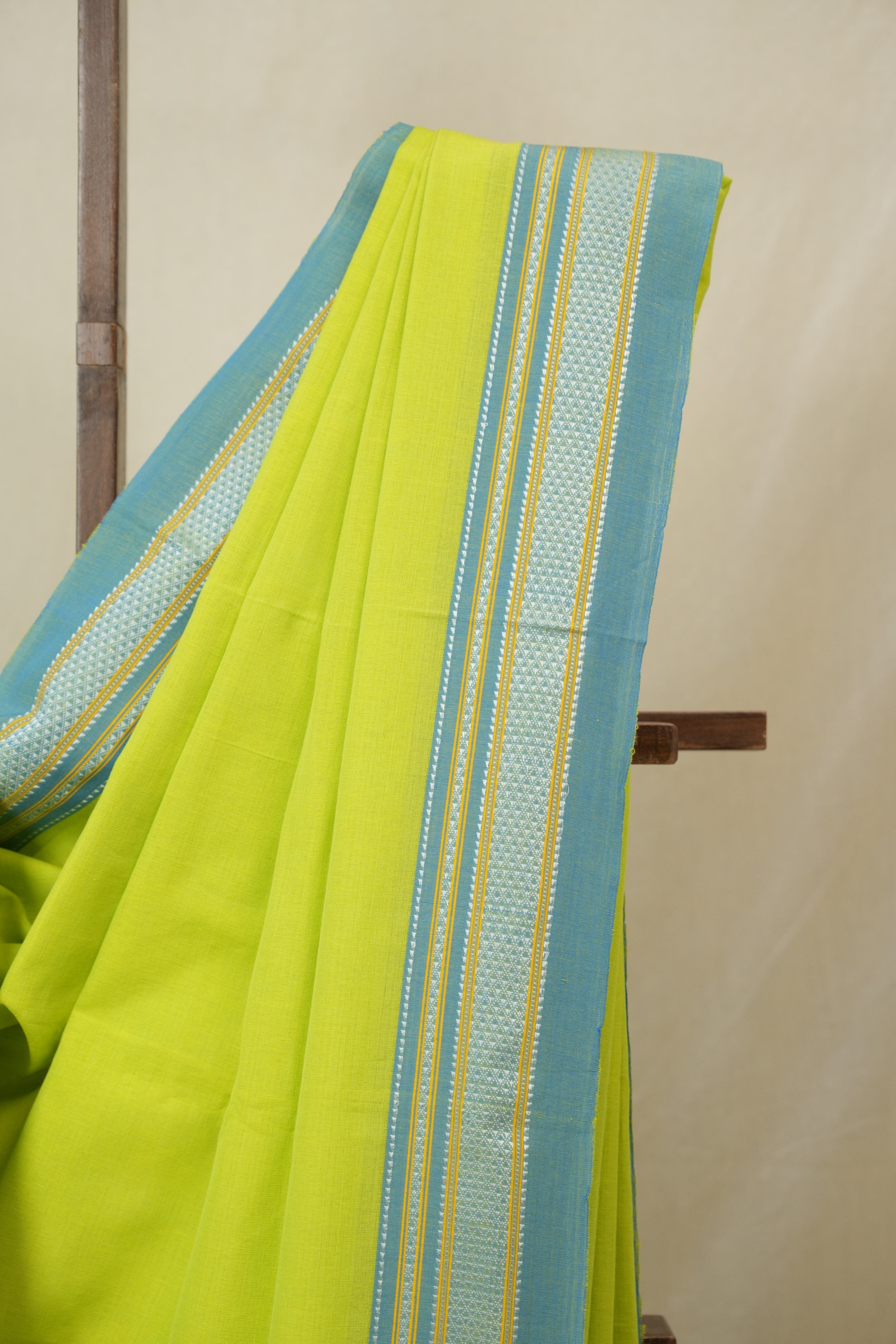 Neon Green Cotton IIkal Saree With Chikki Border - SRNGCIS905