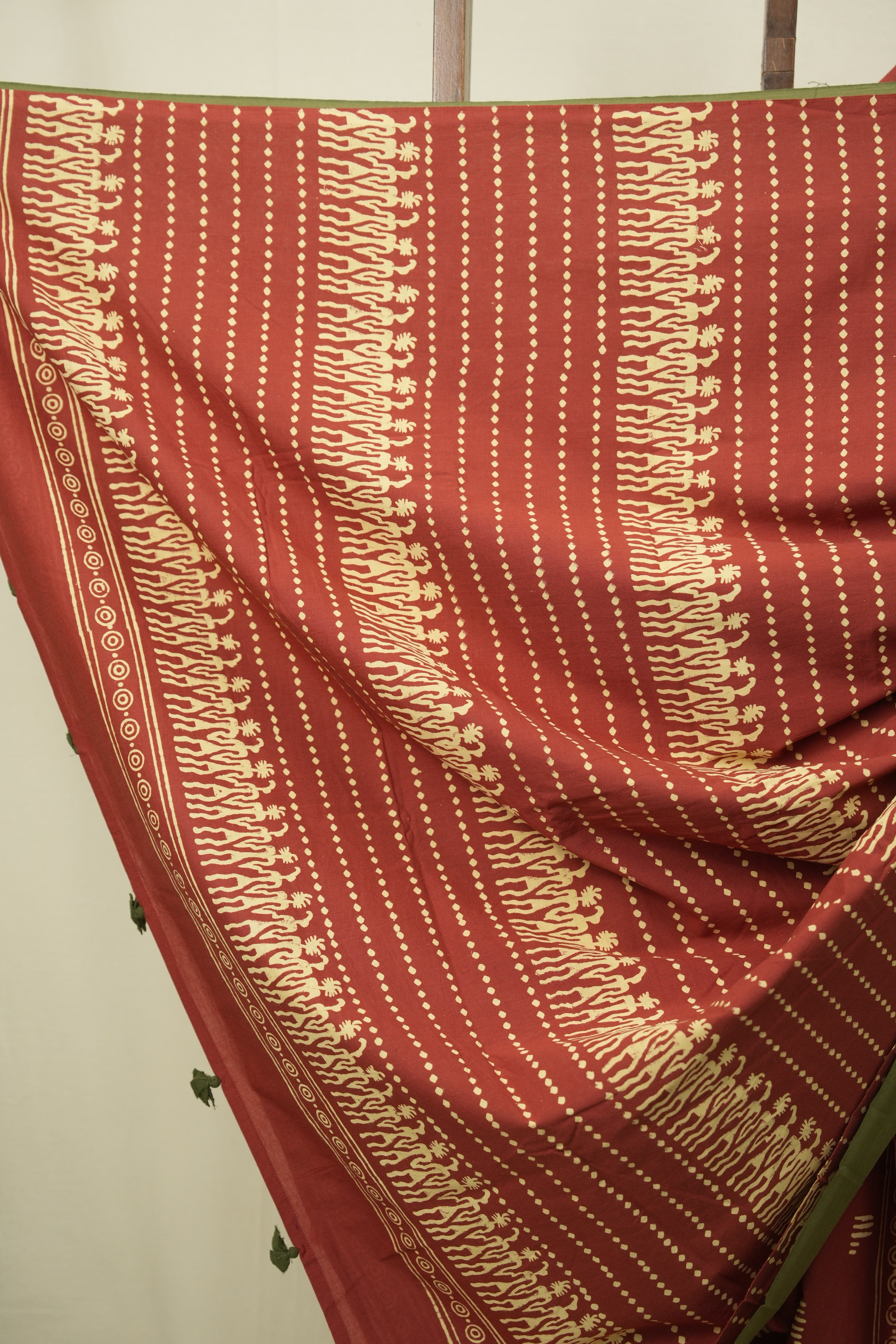 Red HBP Cotton Saree - SRRCS3550