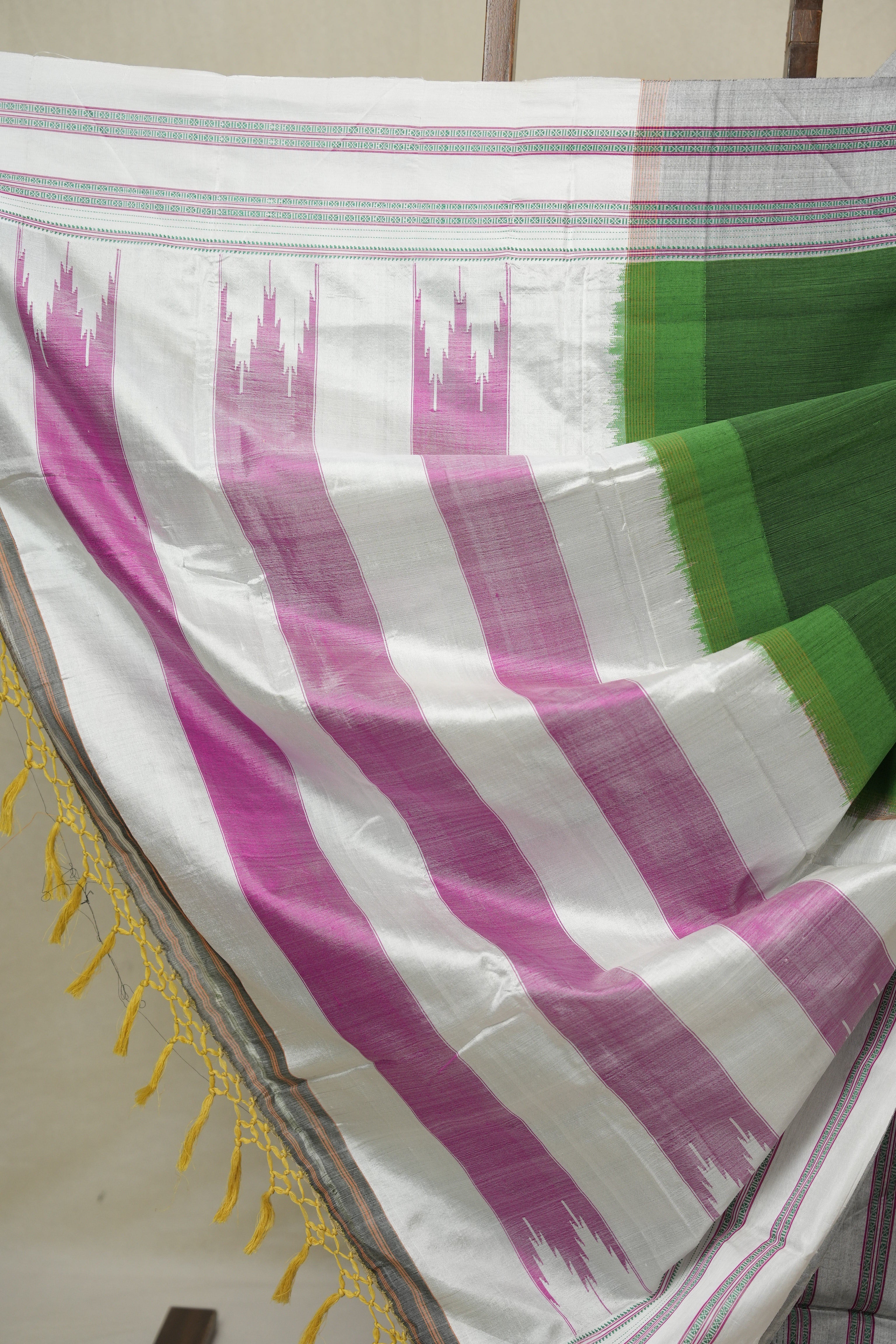 Green Cotton IIkal Saree With Gayatri Border - SRGCIS896