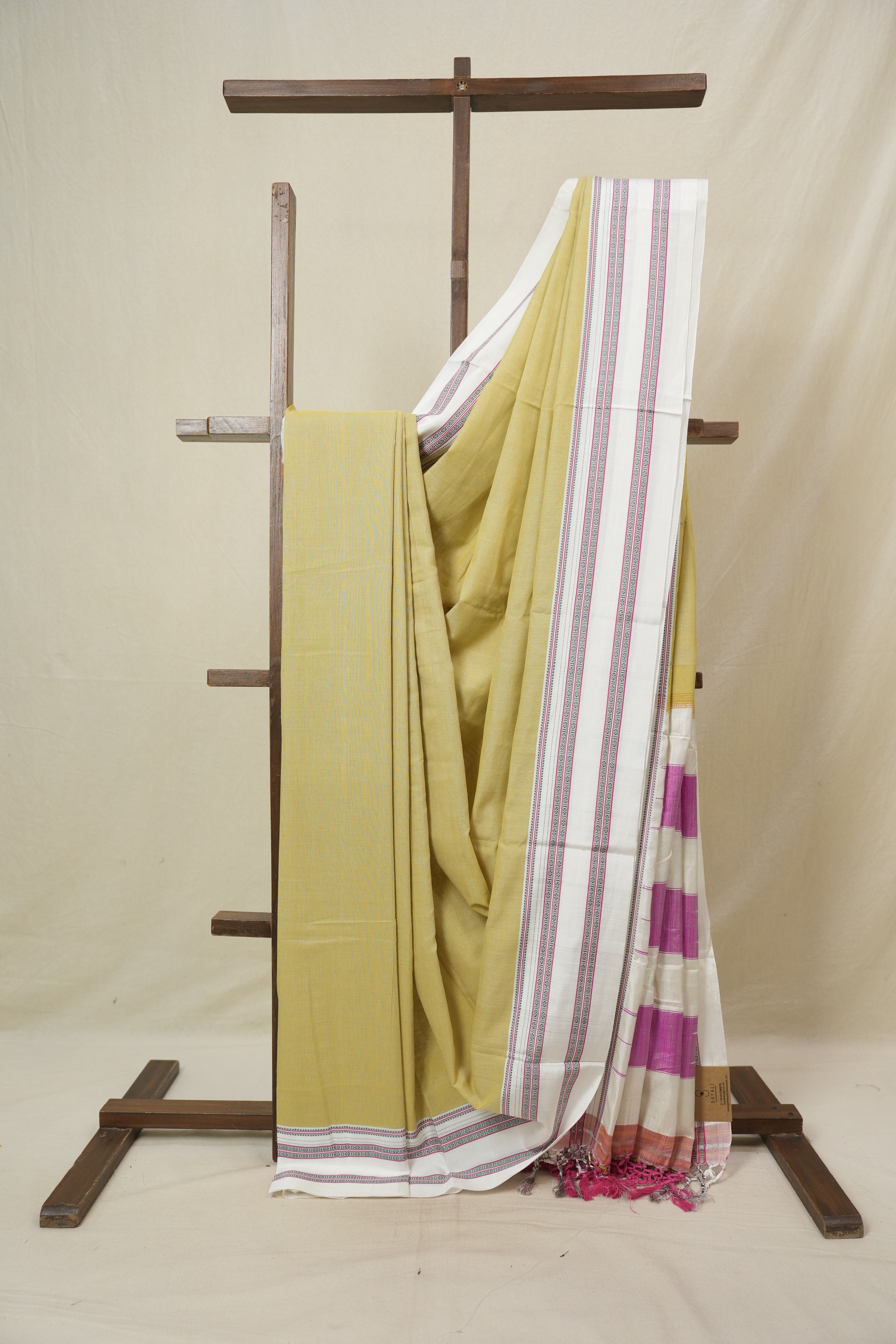 Light Khaki Cotton IIkal Saree With Gayatri Border - SRLKCIS898
