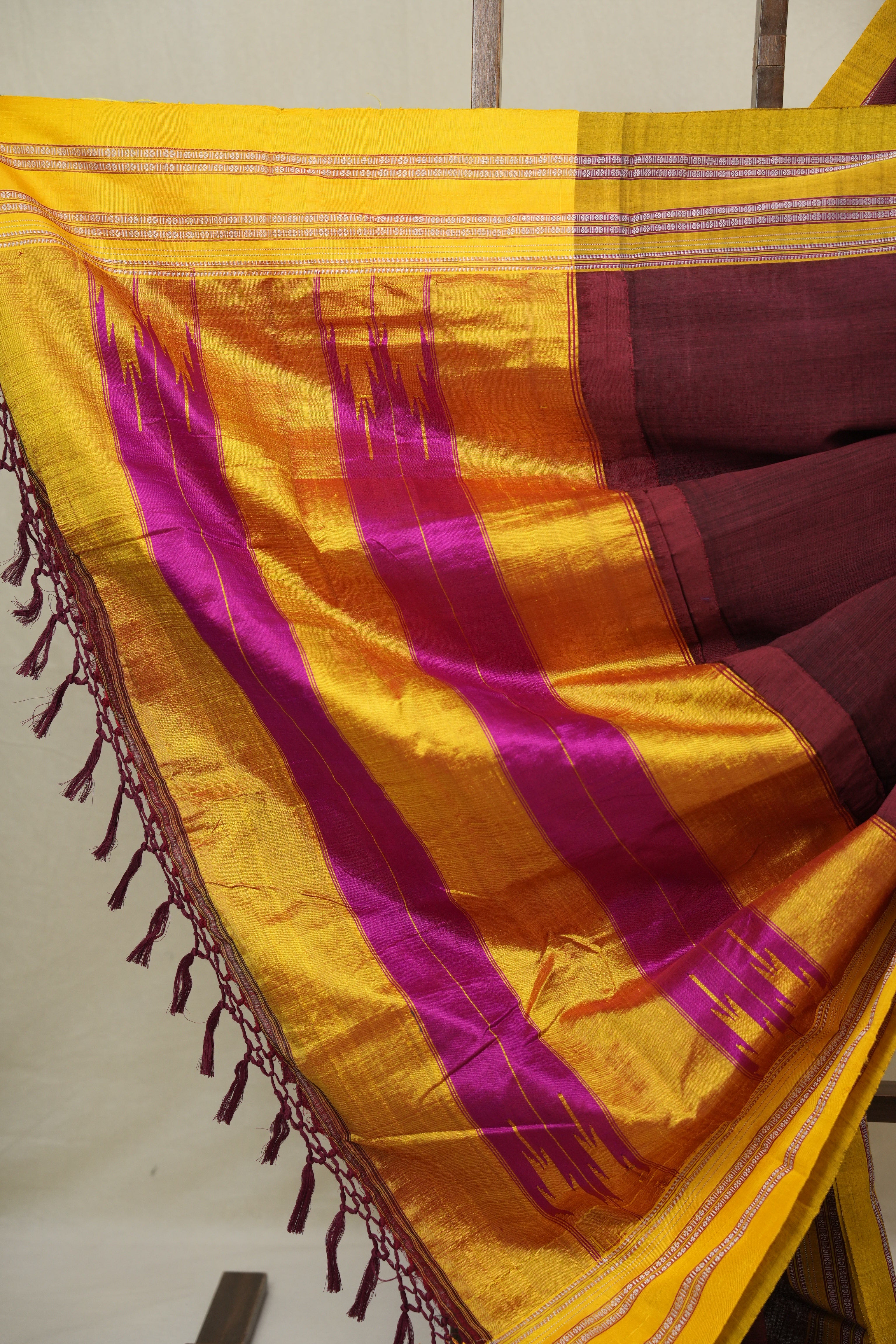 Maroon Cotton IIkal Saree With Gayatri Border - SRMCIS897