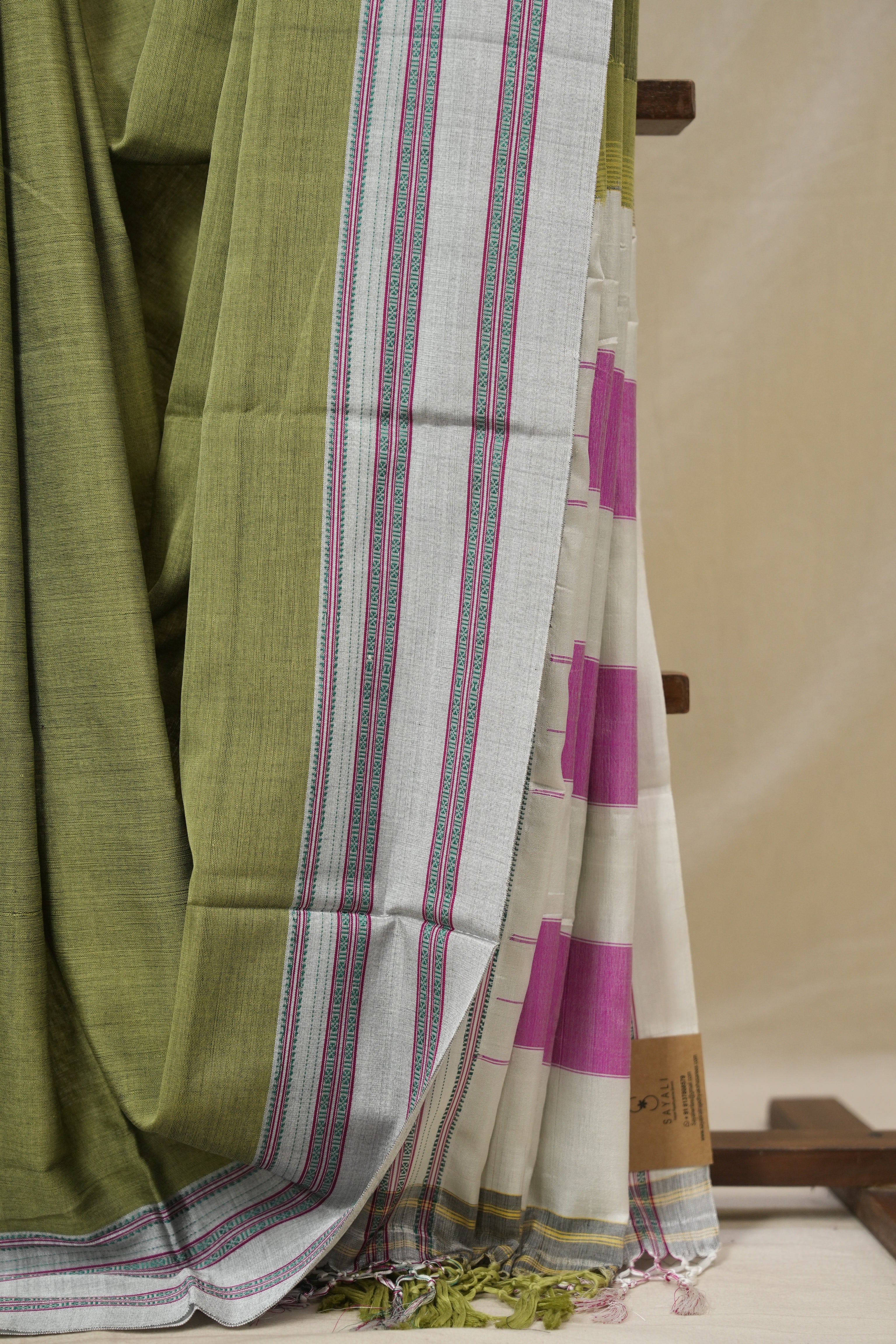 Olive Green Cotton IIkal Saree With Gayatri Border - SROGCIS899