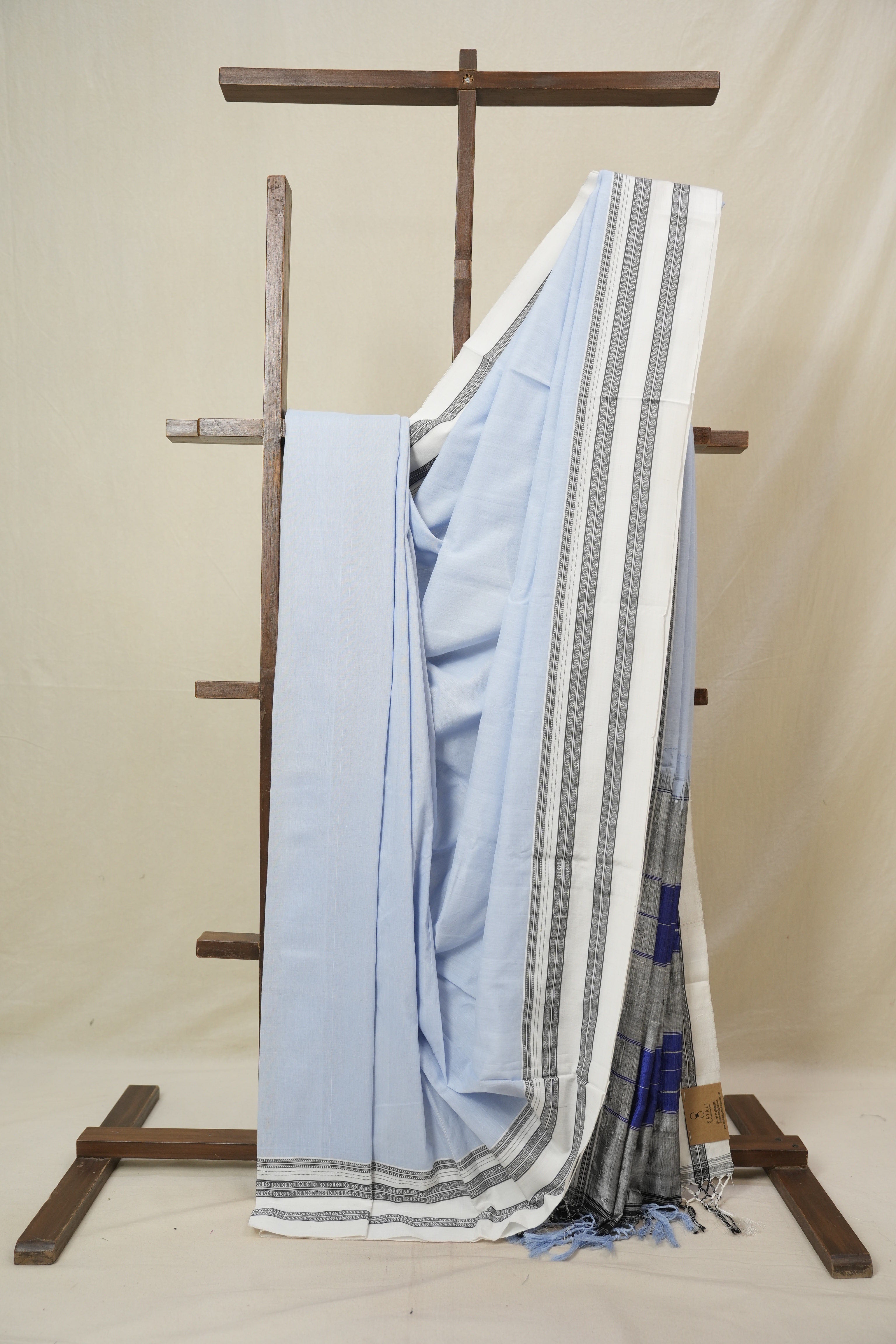 Light Blue Cotton IIkal Saree With Gayatri Border - SRLBCIS901