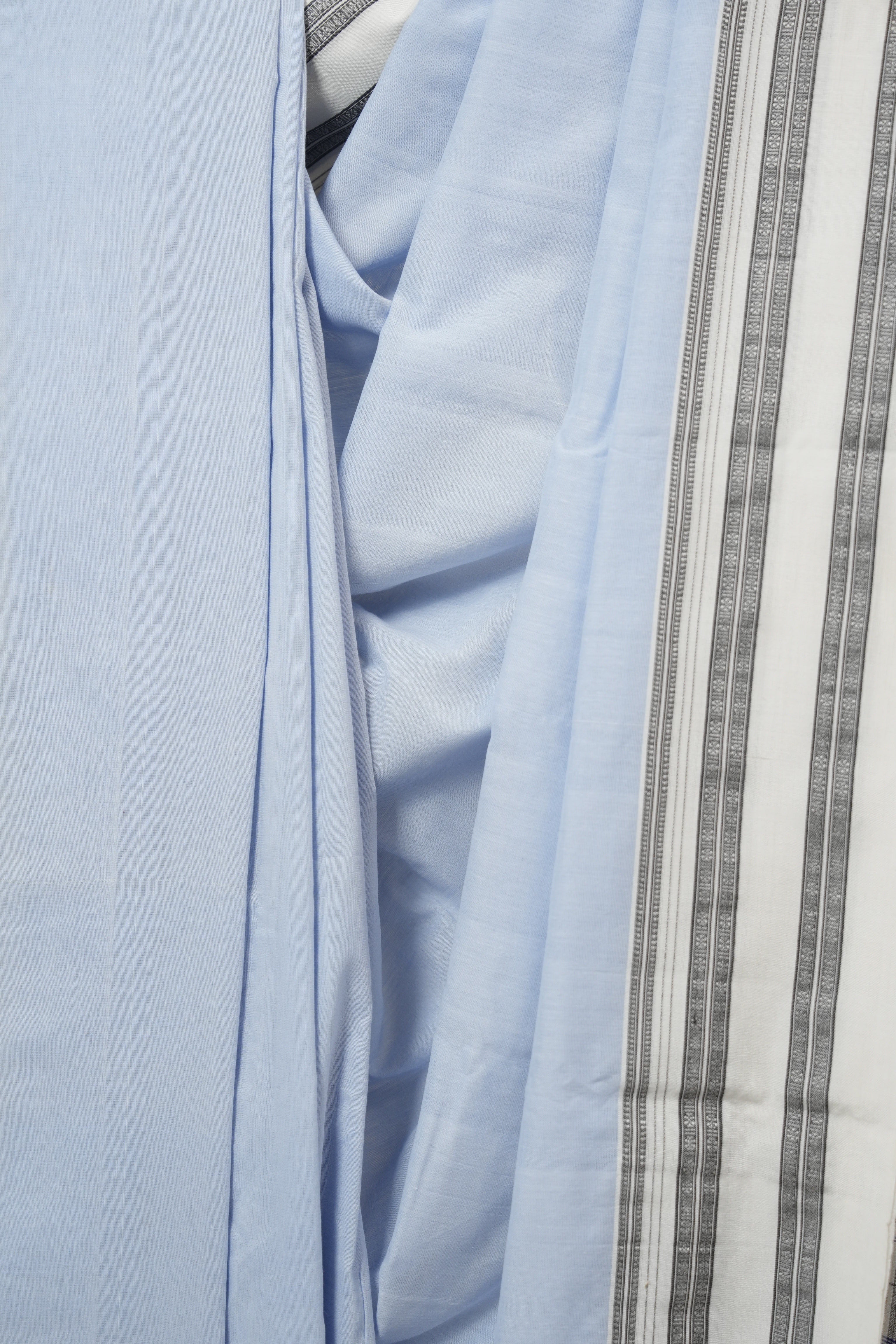 Light Blue Cotton IIkal Saree With Gayatri Border - SRLBCIS901