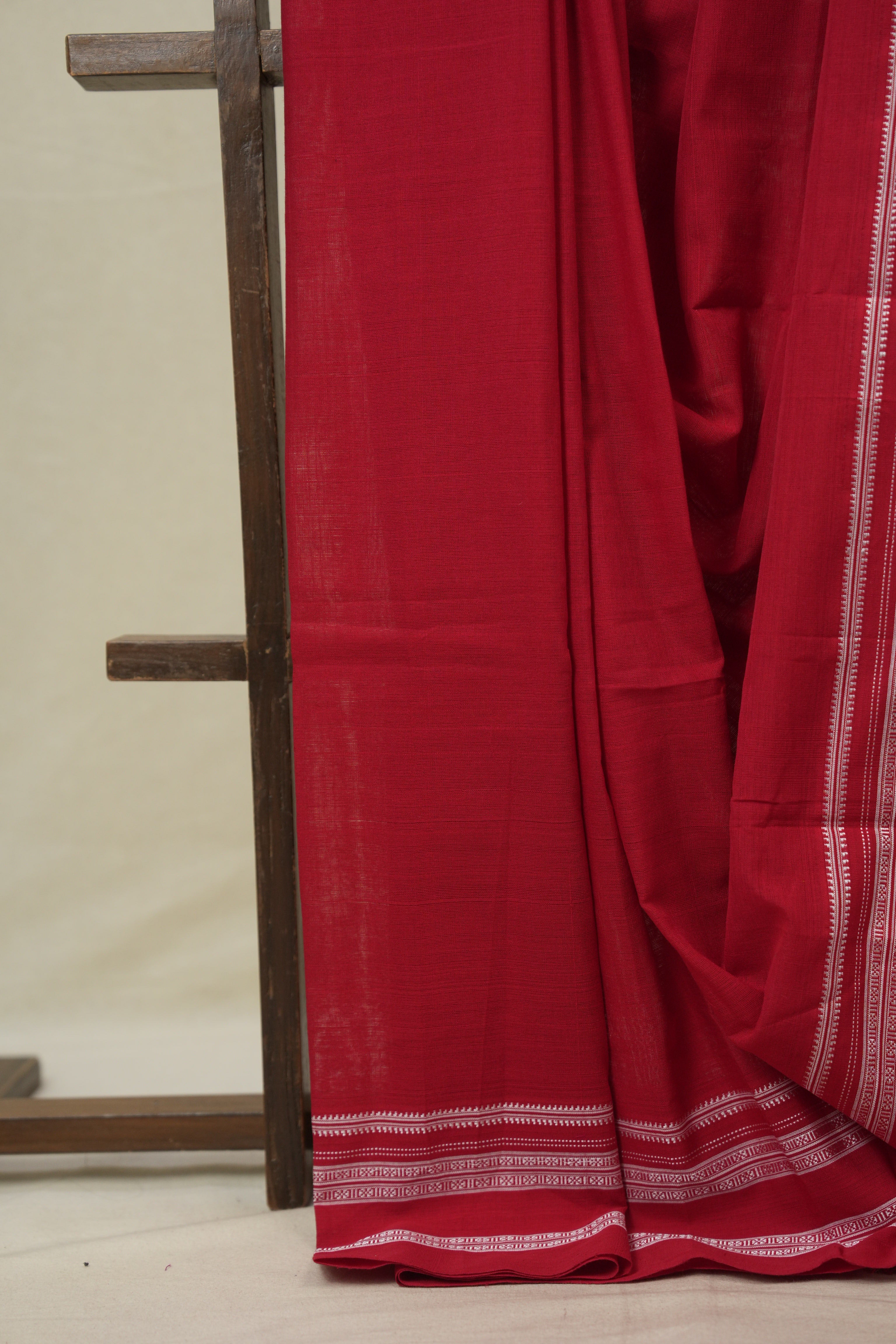 Red Cotton IIkal Saree With Gayatri Border - SRRCIS902