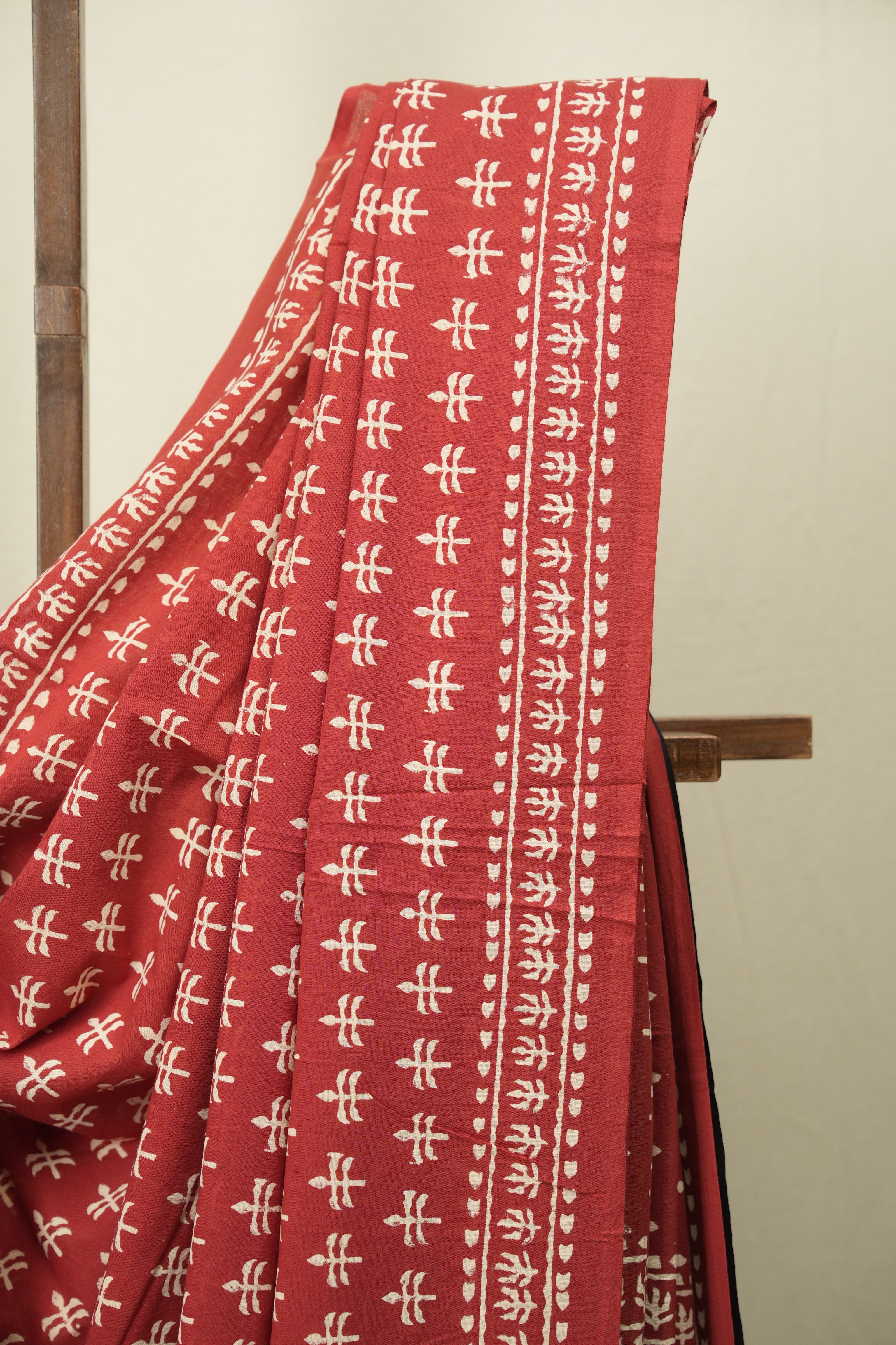 Red HBP Cotton Saree - SRRCS3557
