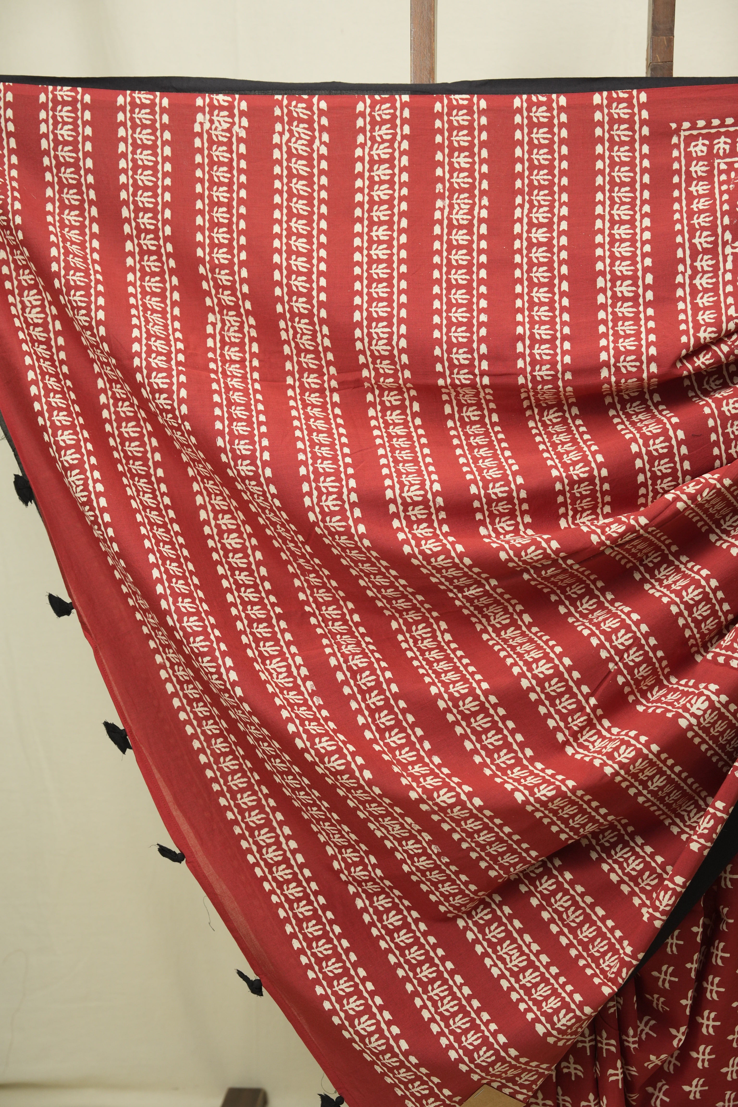 Red HBP Cotton Saree - SRRCS3557