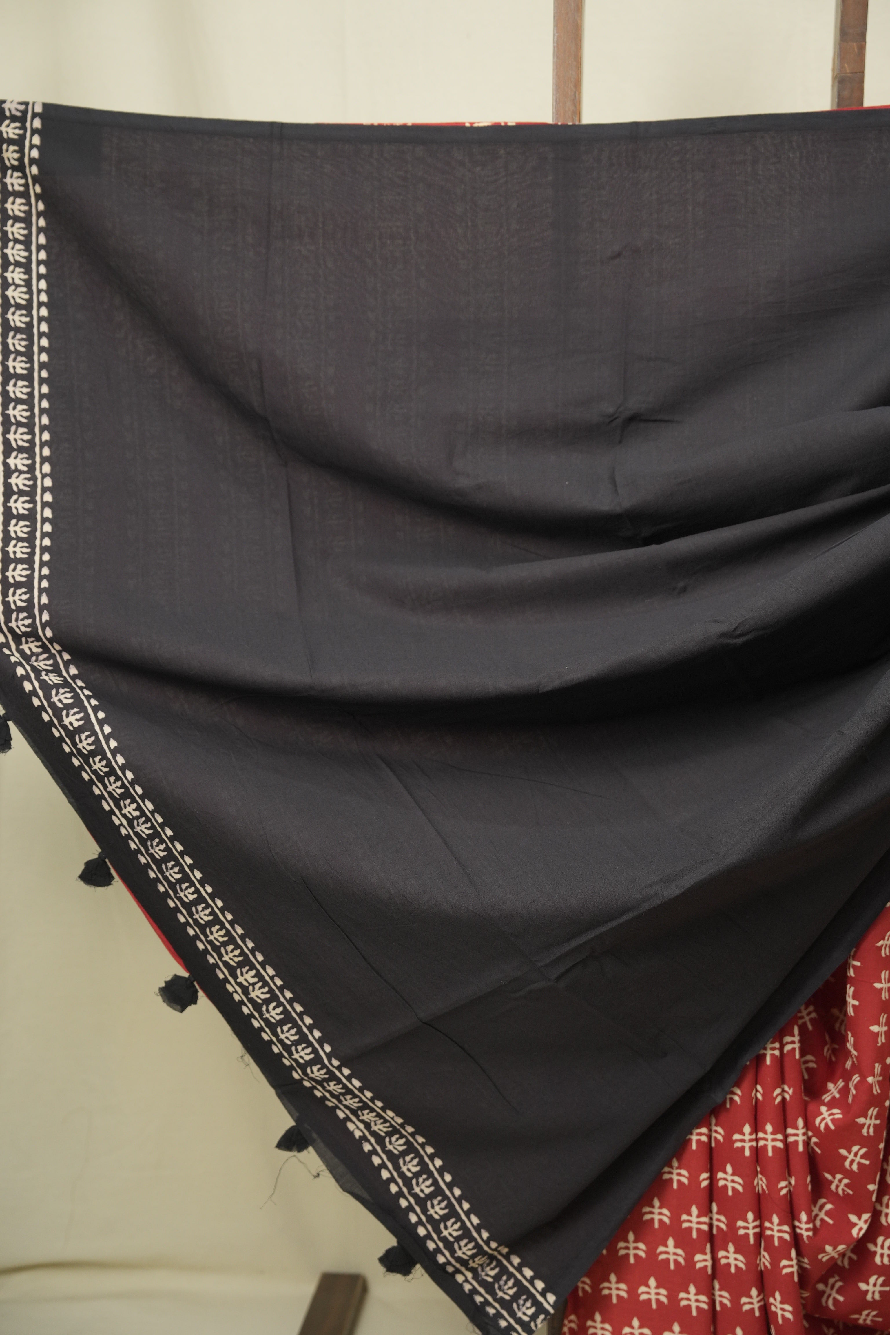 Red HBP Cotton Saree - SRRCS3557