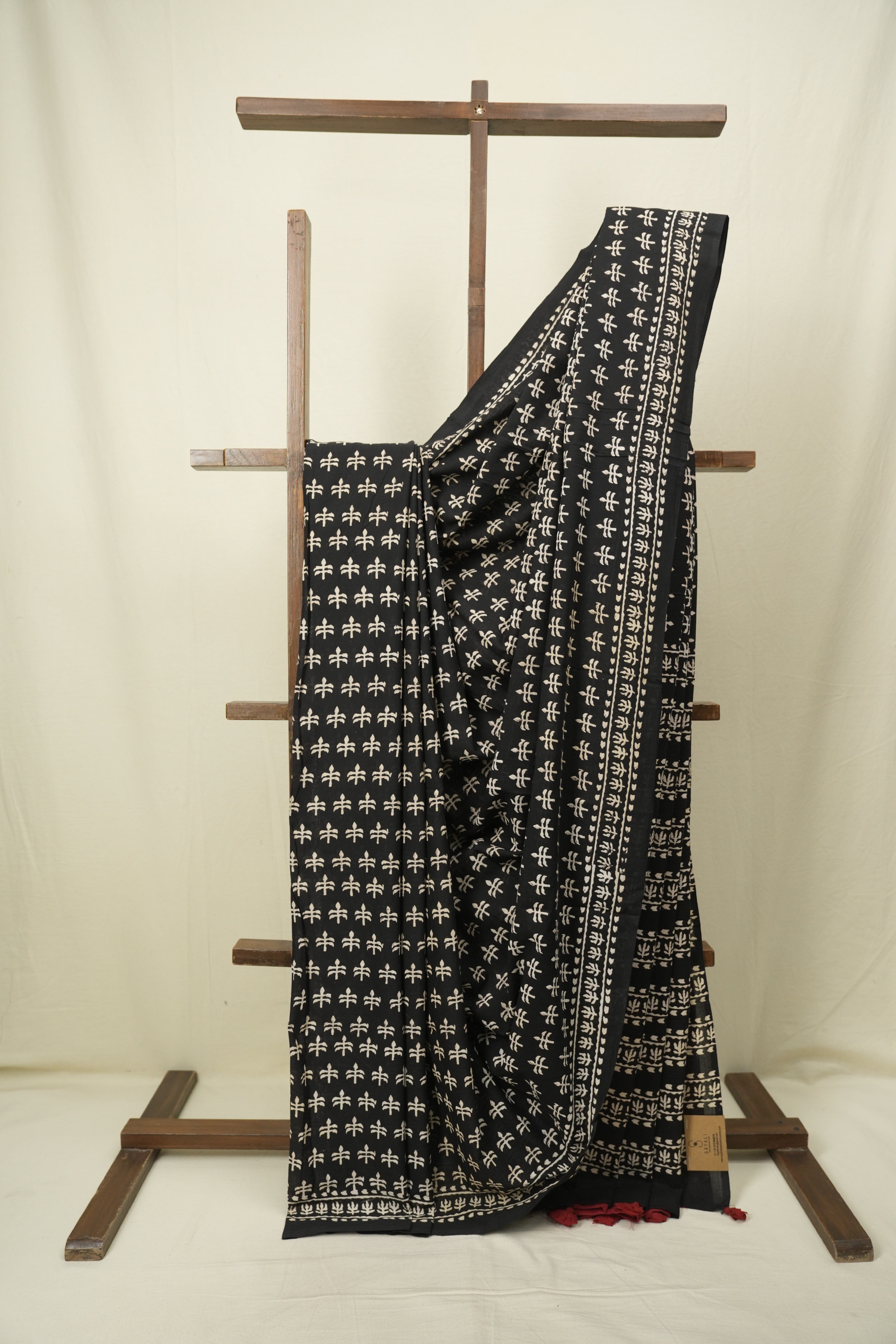 Black HBP Cotton Saree - SRBCS3556
