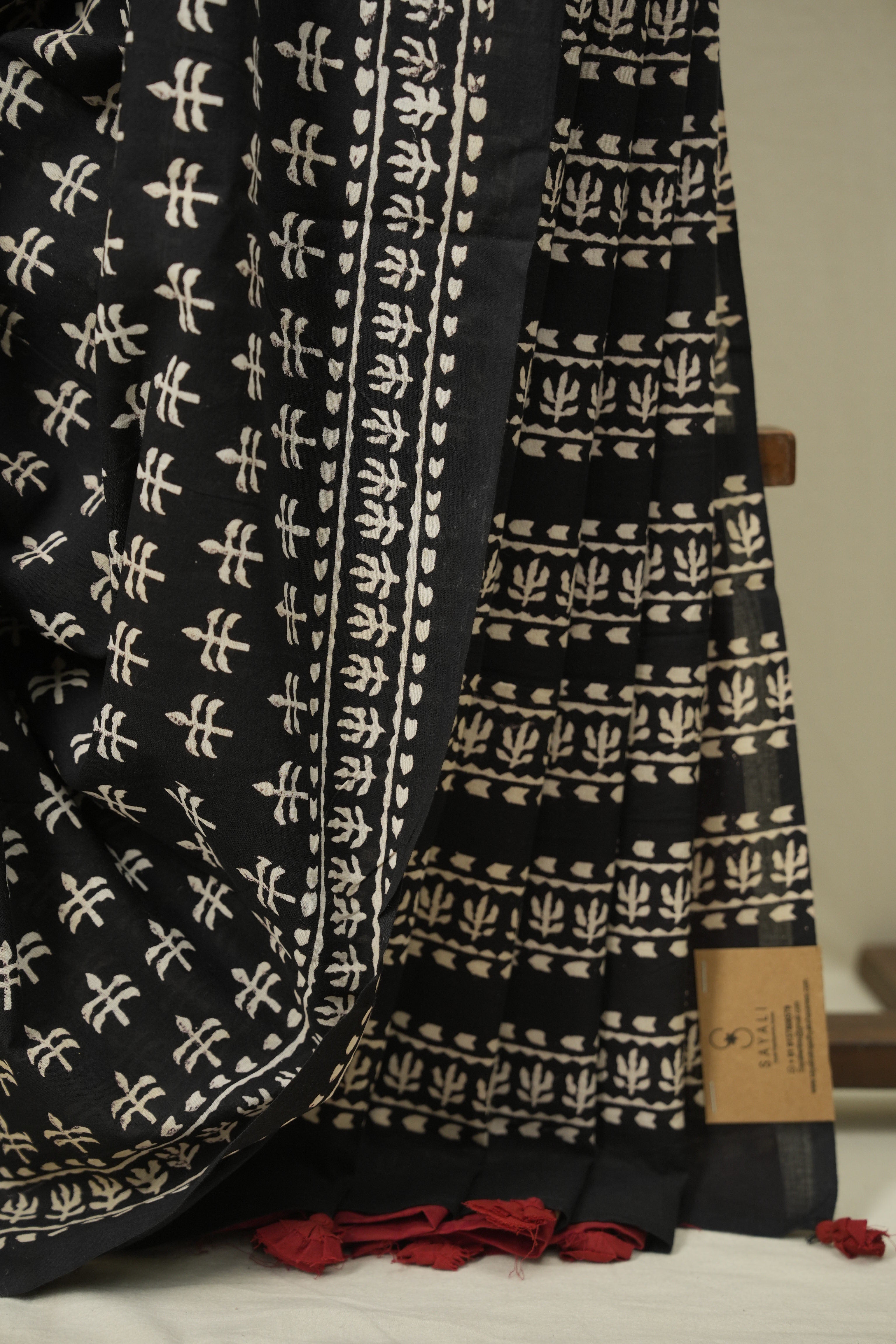 Black HBP Cotton Saree - SRBCS3556