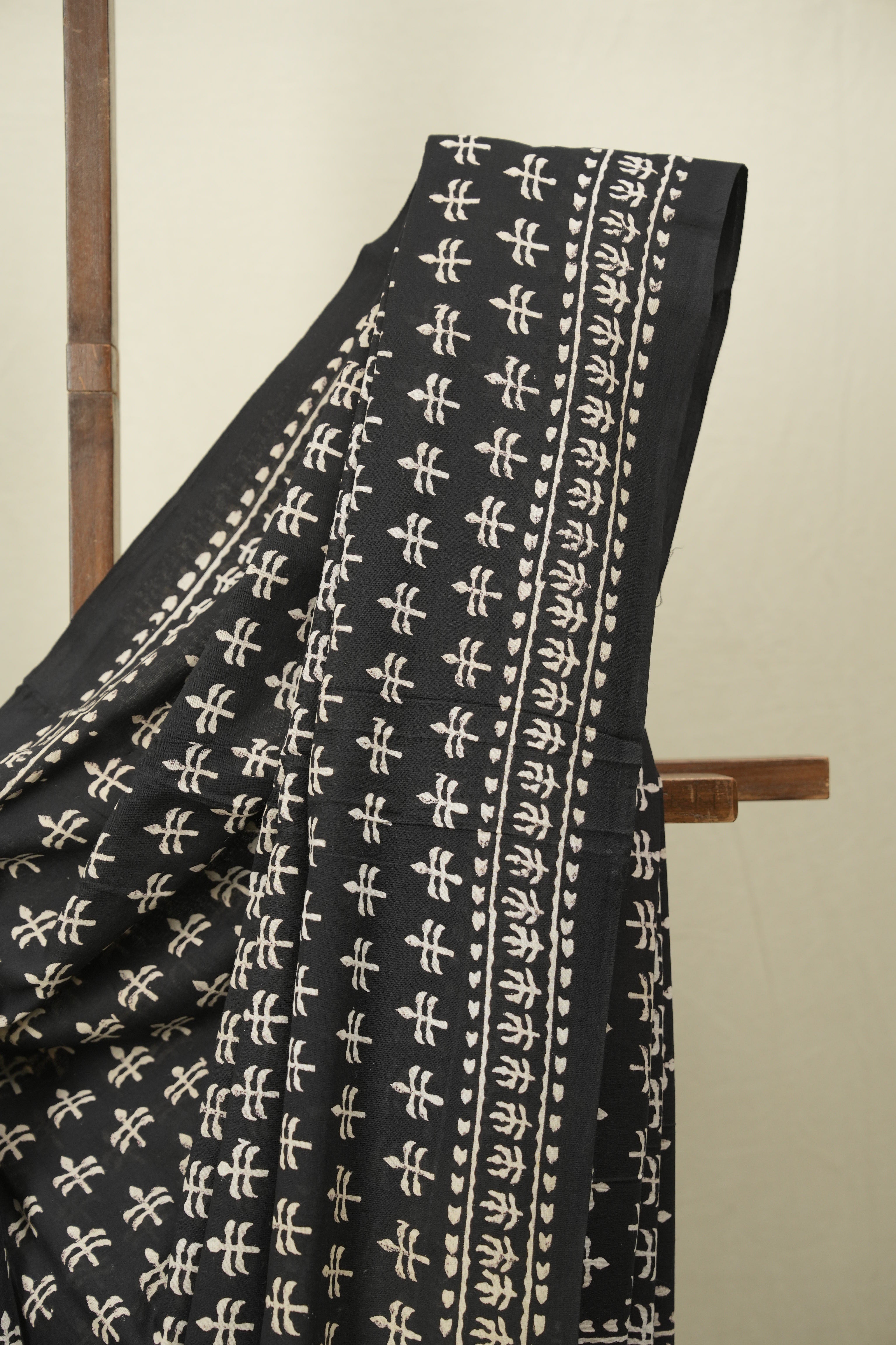 Black HBP Cotton Saree - SRBCS3556