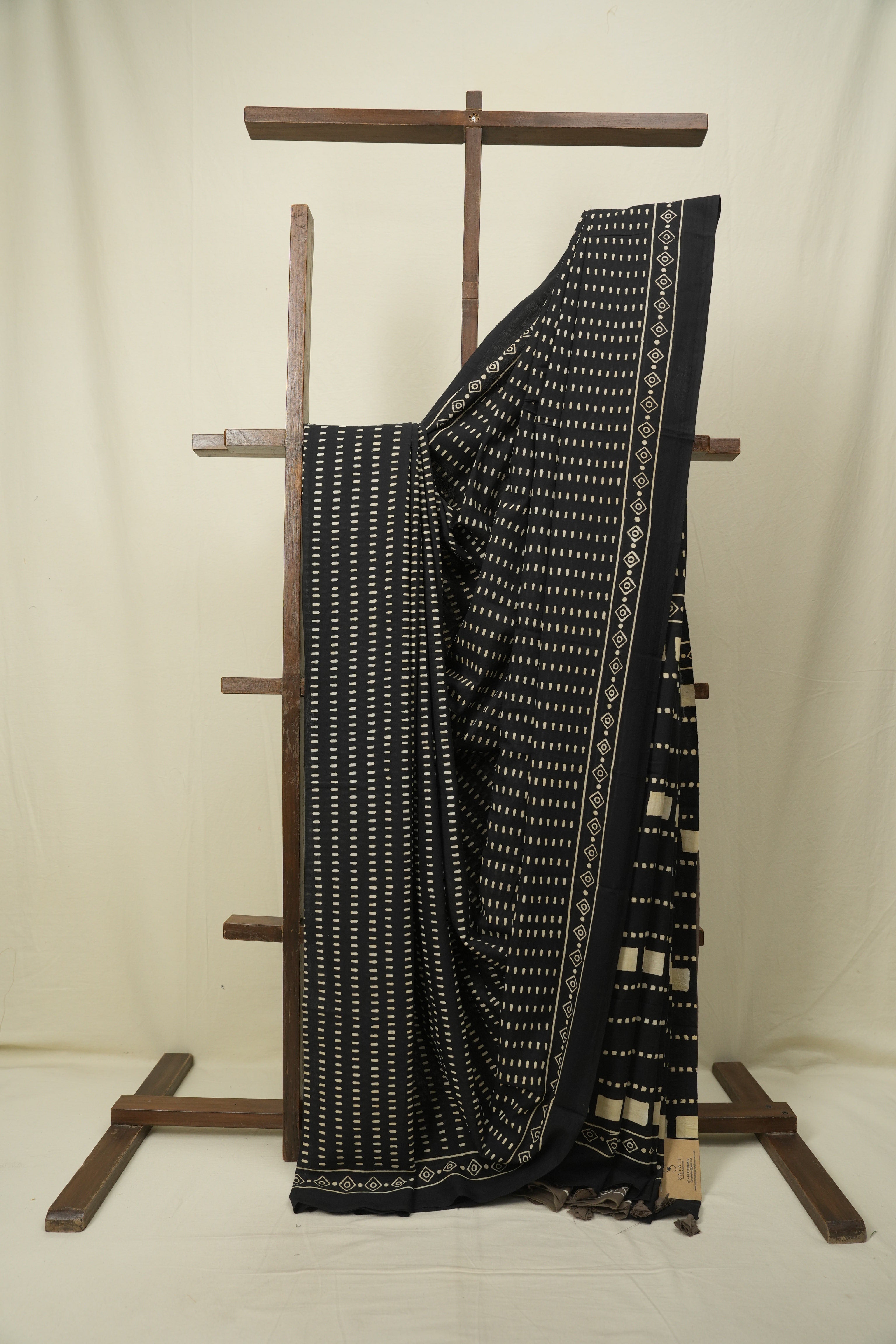 Black HBP Cotton Saree - SRBCS3552