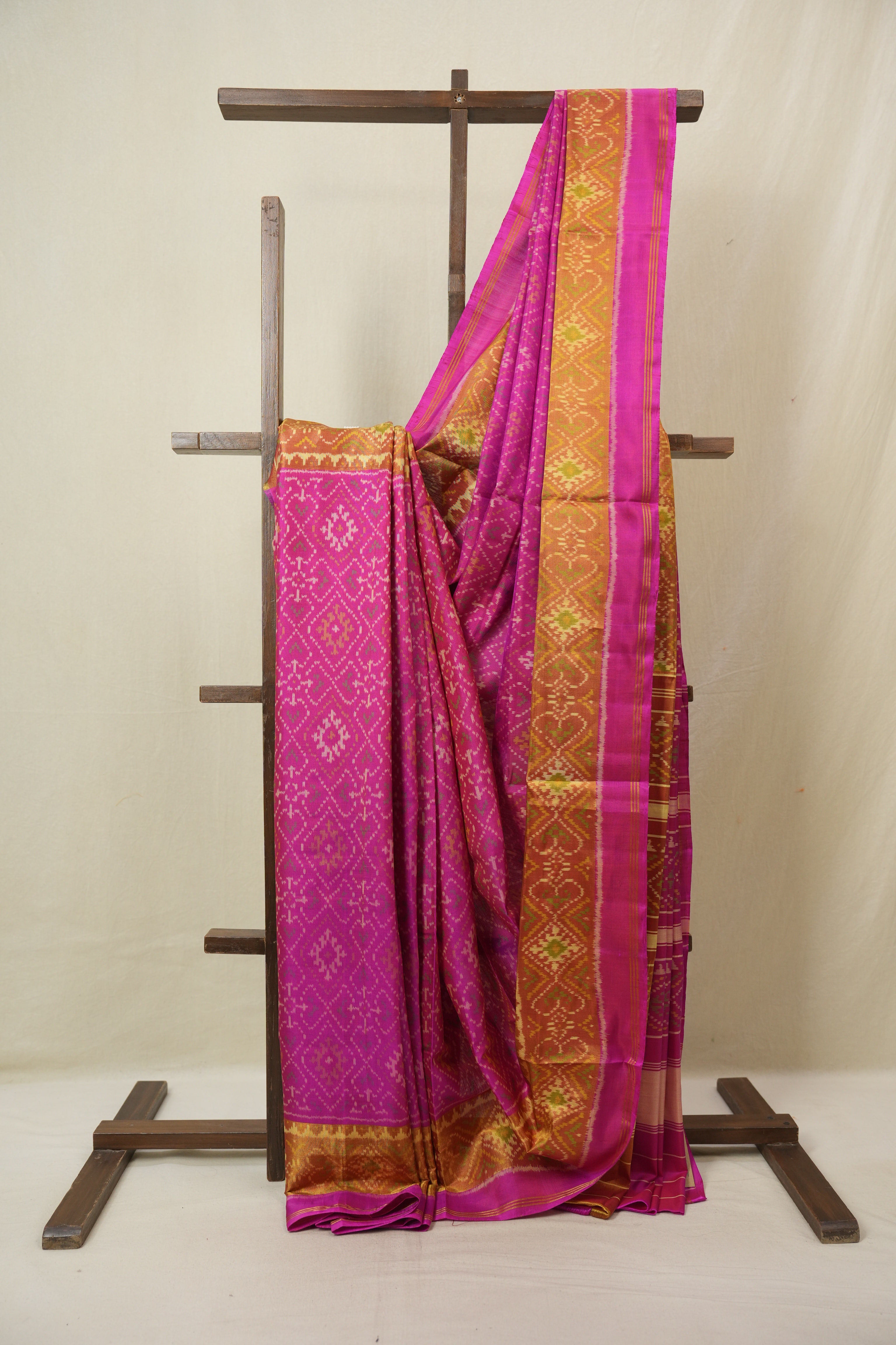 Pink Rajkot Patola Silk Saree - SRPRPSS600