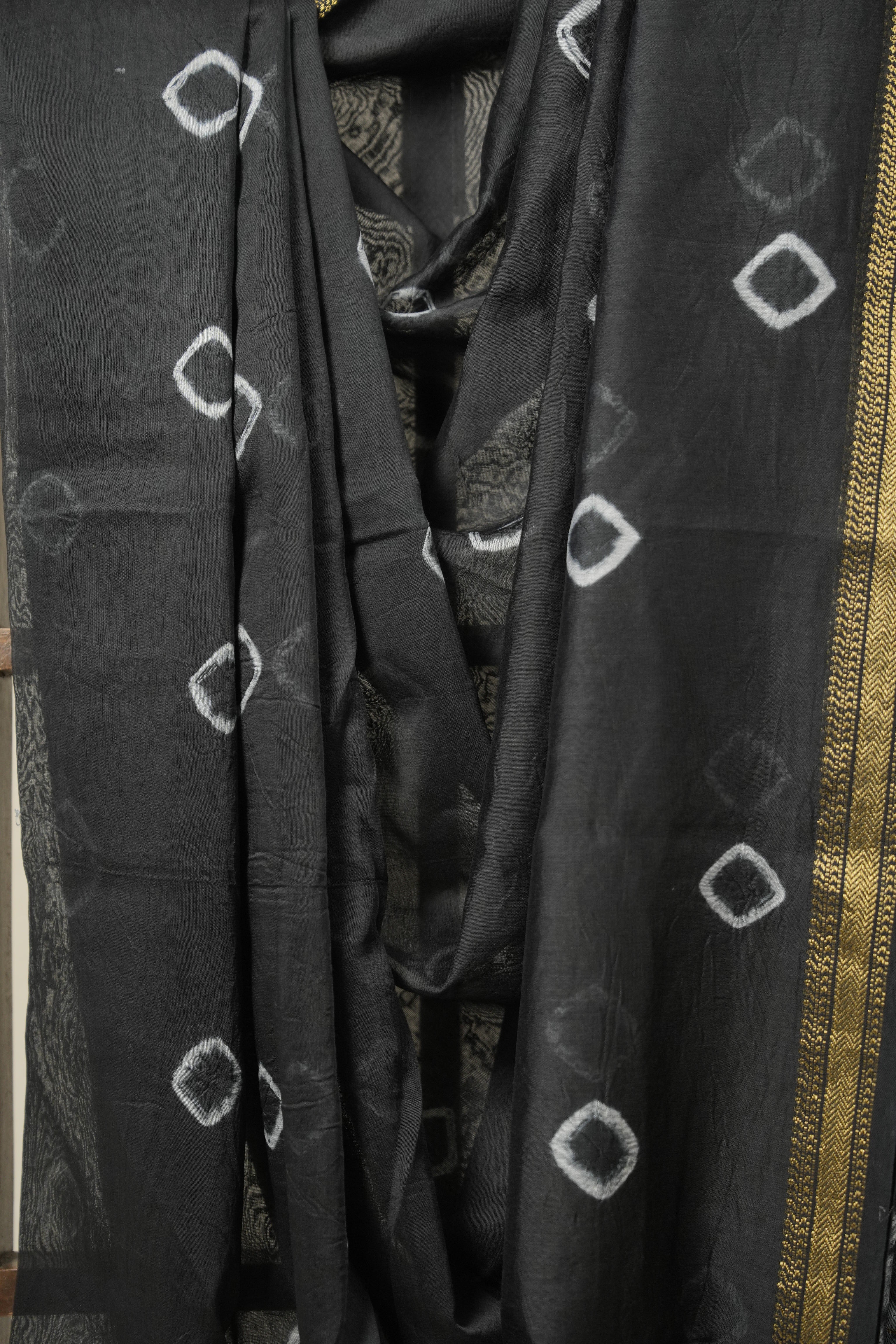 Black HBP Cotton Silk Saree With Maheshwari Border - SRBCSS1297