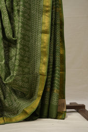 Green HBP Cotton Silk Saree With Maheshwari Border - SRGCSS1300