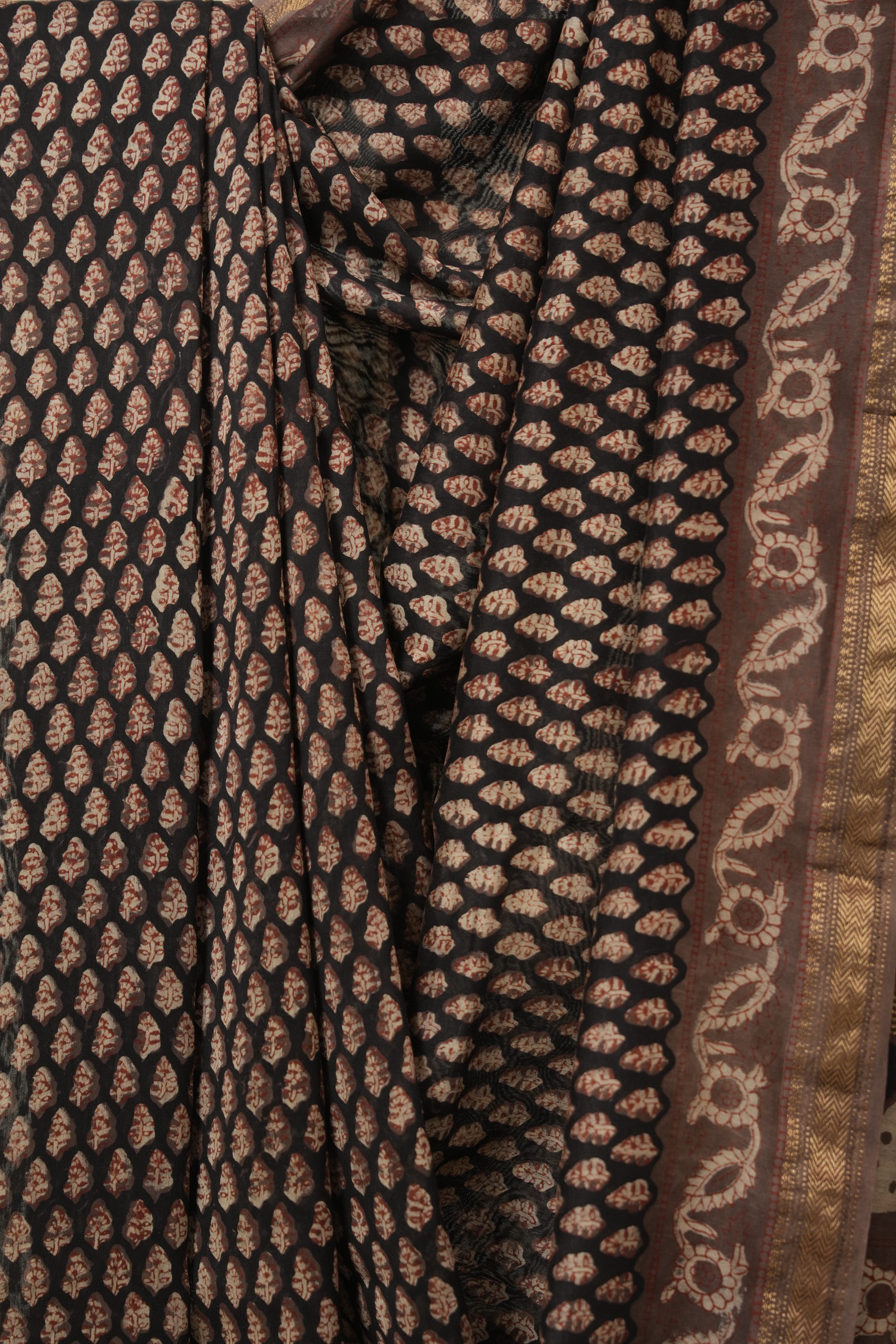 Black HBP Cotton Silk Saree With Maheshwari Border - SRBCSS1611