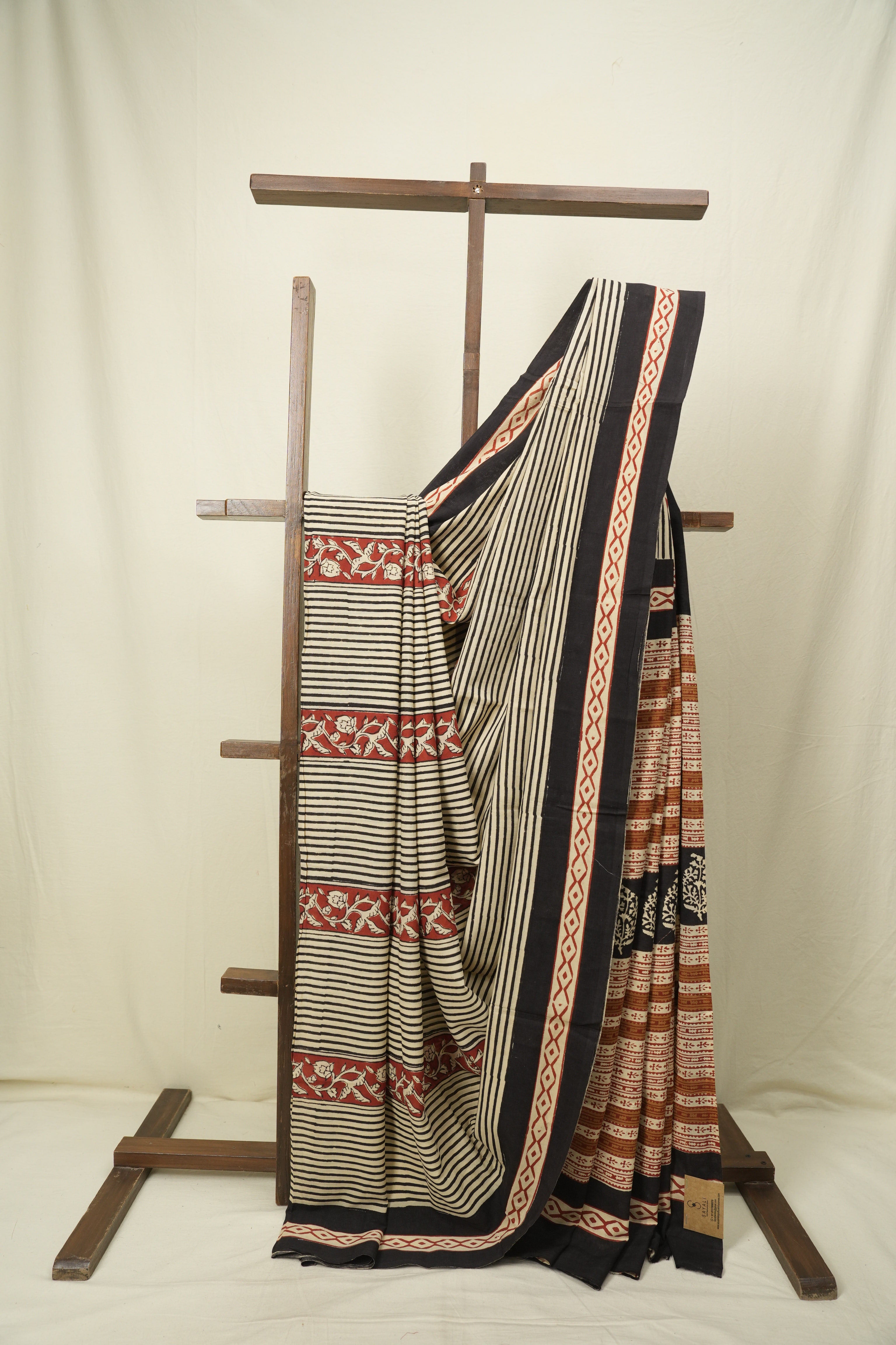 Cream HBP Cotton Saree - SRCCS3631