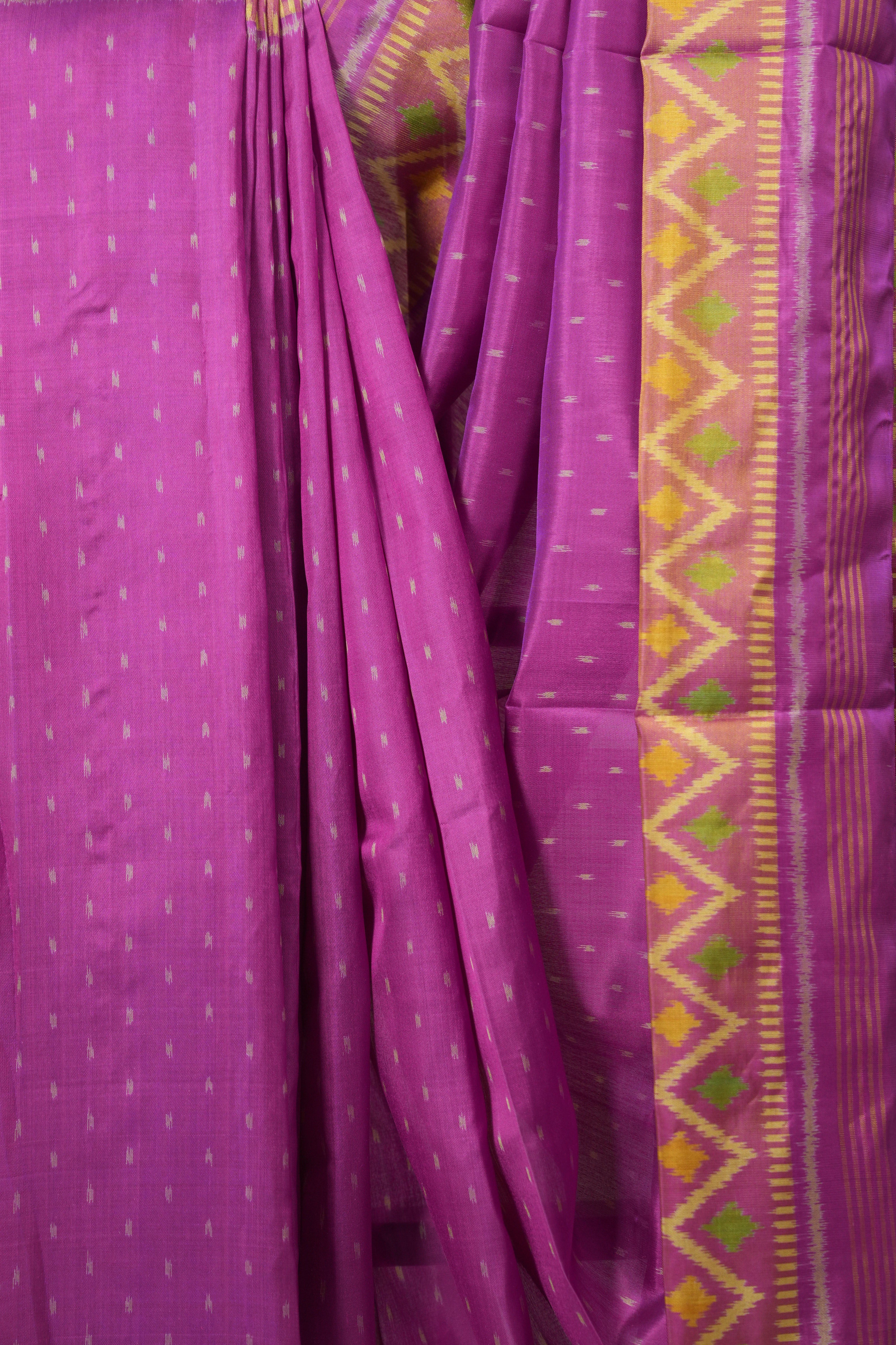 Light Purple Rajkot Patola Silk Saree - SRLPRPSS609