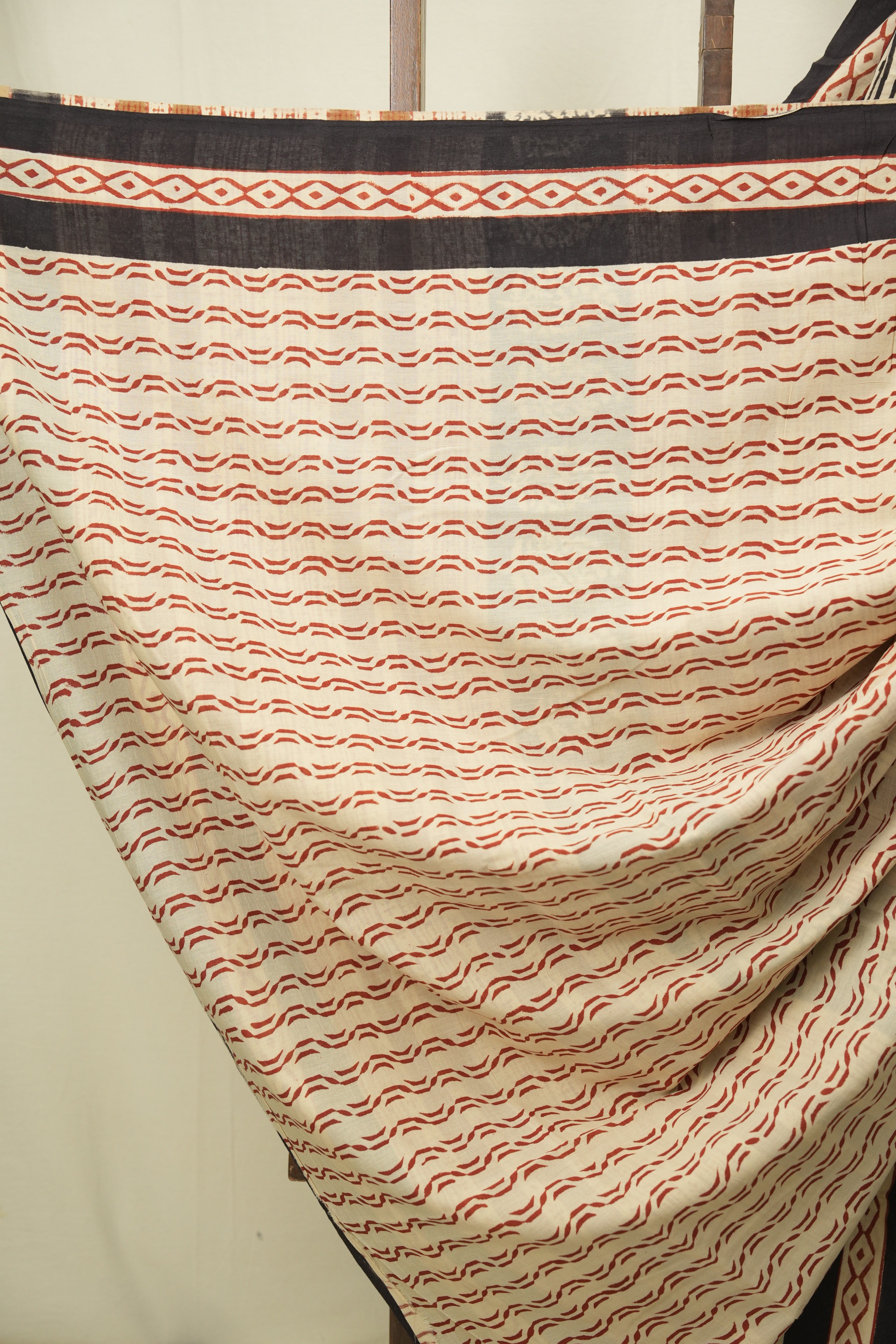 Cream HBP Cotton Saree - SRCCS3631
