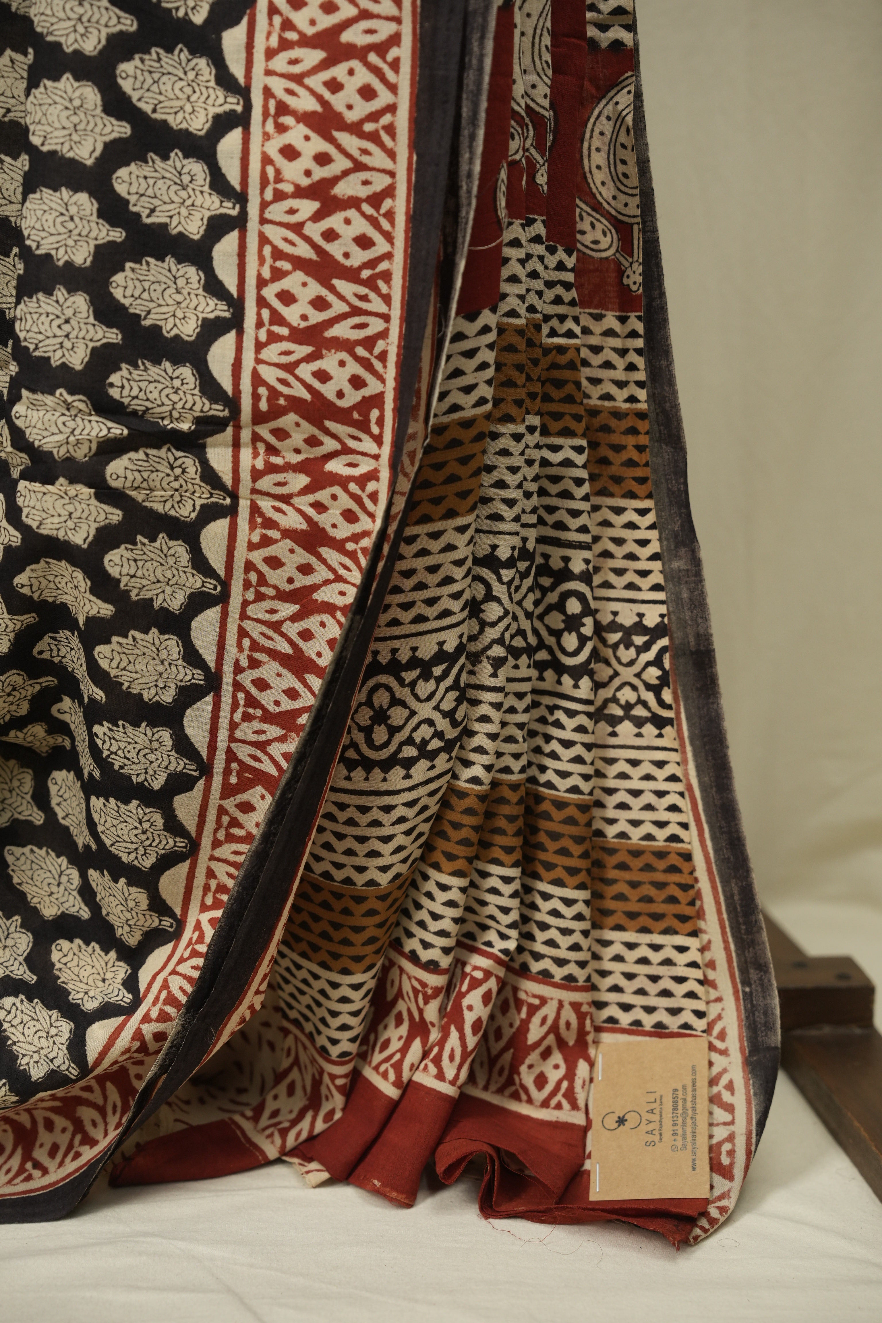 Black HBP Cotton Saree - SRBCS3630