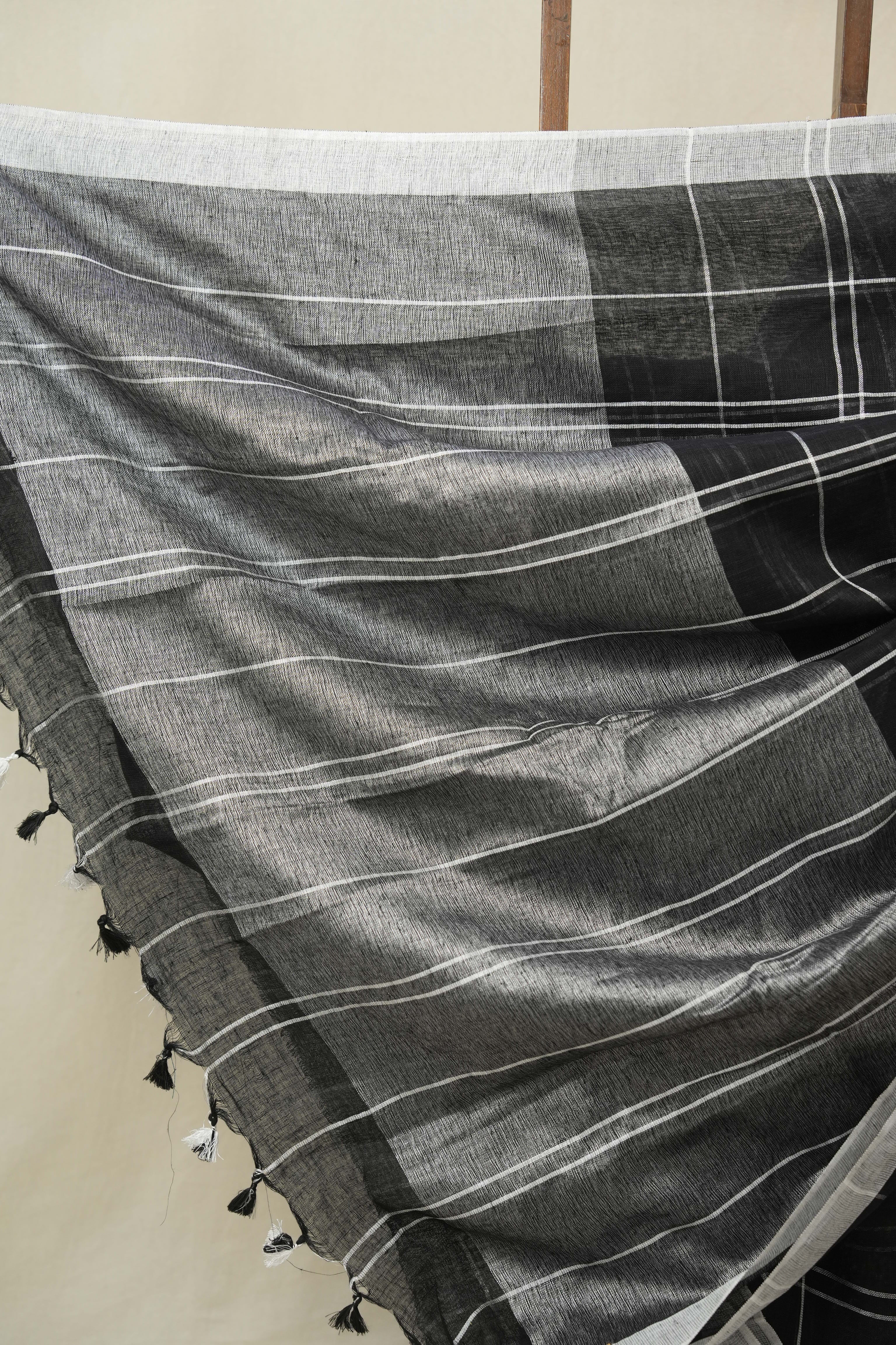 Black Linen Saree With Tassels - SRBLS504