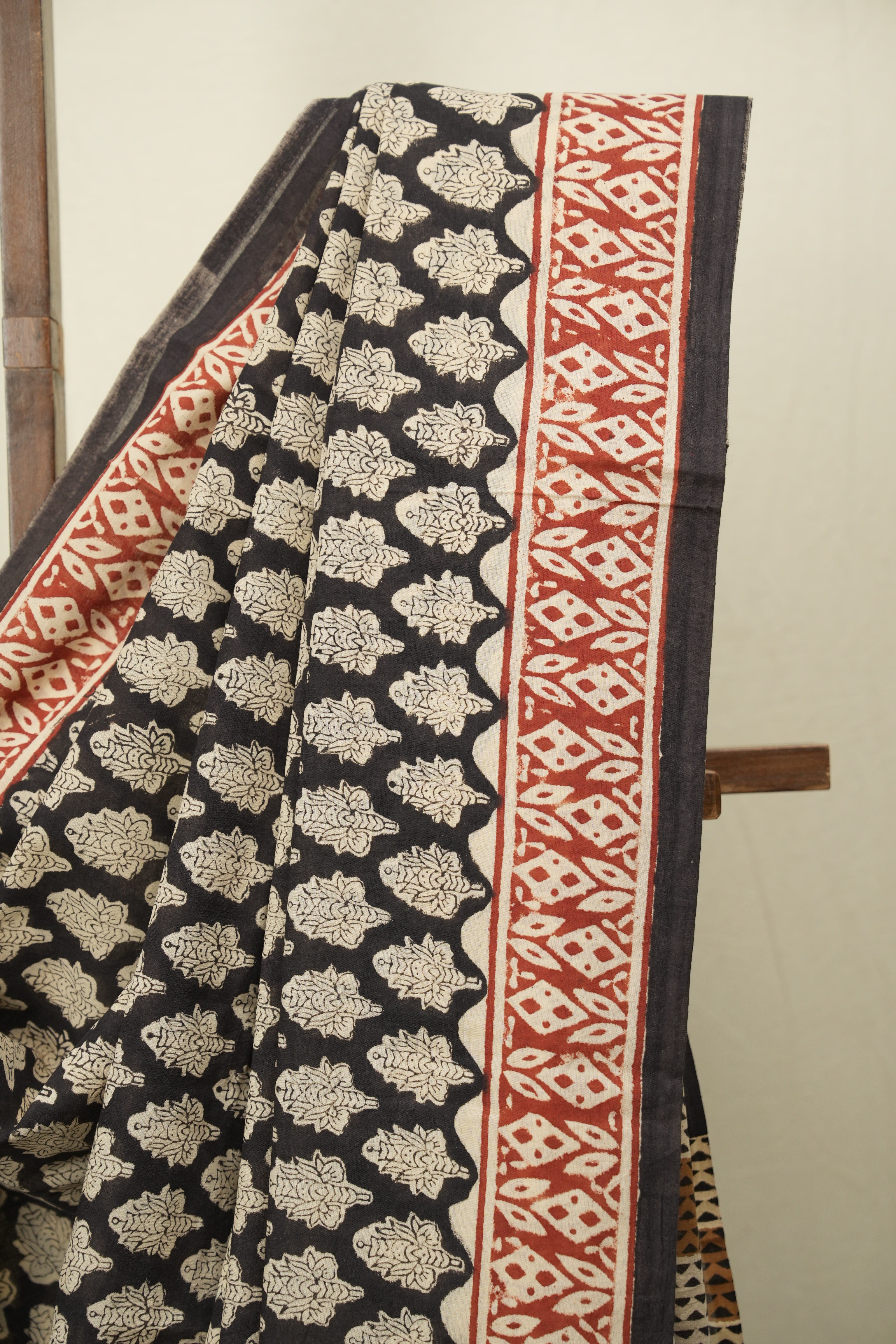 Black HBP Cotton Saree - SRBCS3630