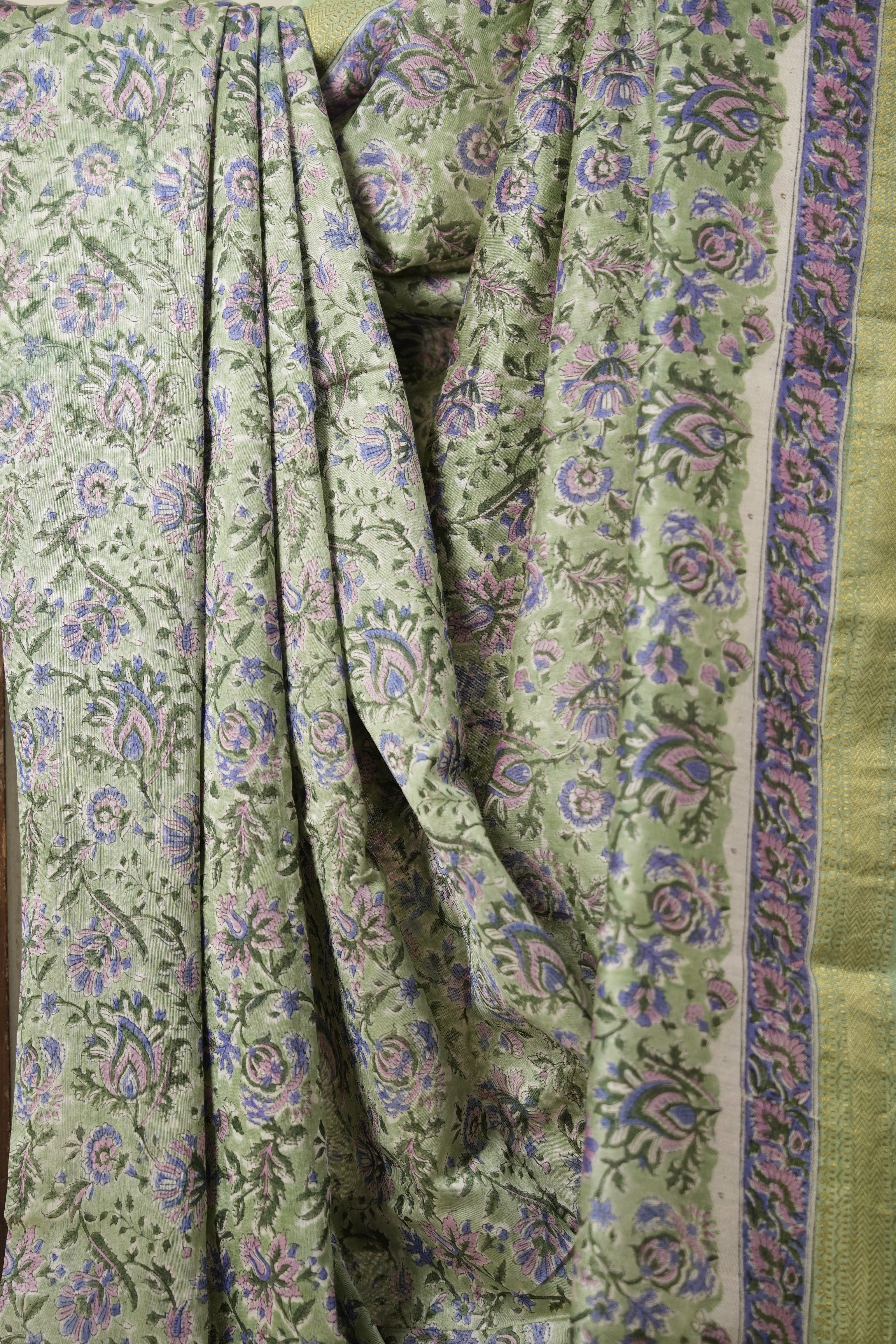 Pastel Green HBP Cotton Silk Saree With Maheshwari Border - SRPGCSS1311