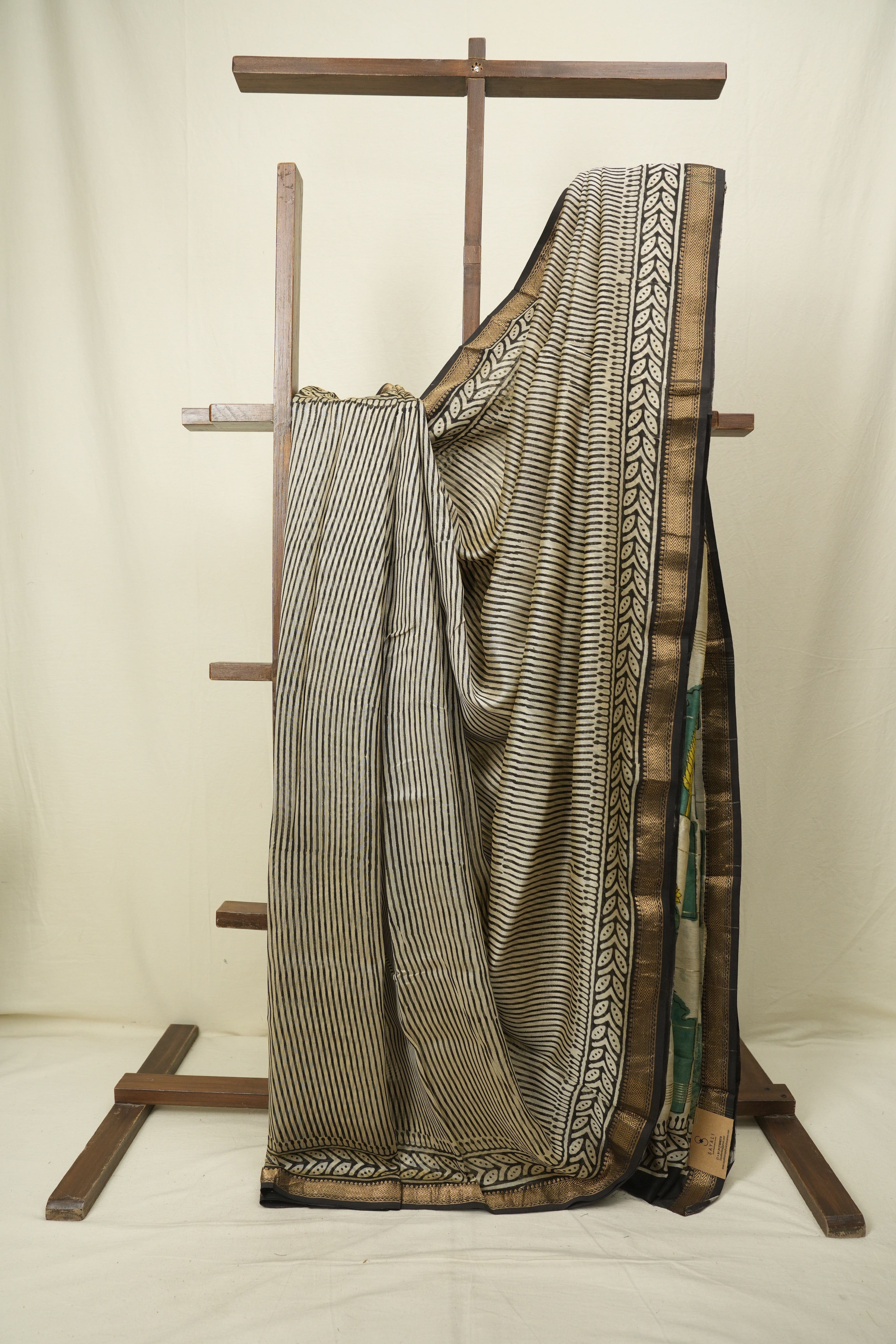 Cream HBP Cotton Silk Saree With Maheshwari Border - SRCCSS1726