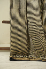 Cream HBP Cotton Silk Saree With Maheshwari Border - SRCCSS1726