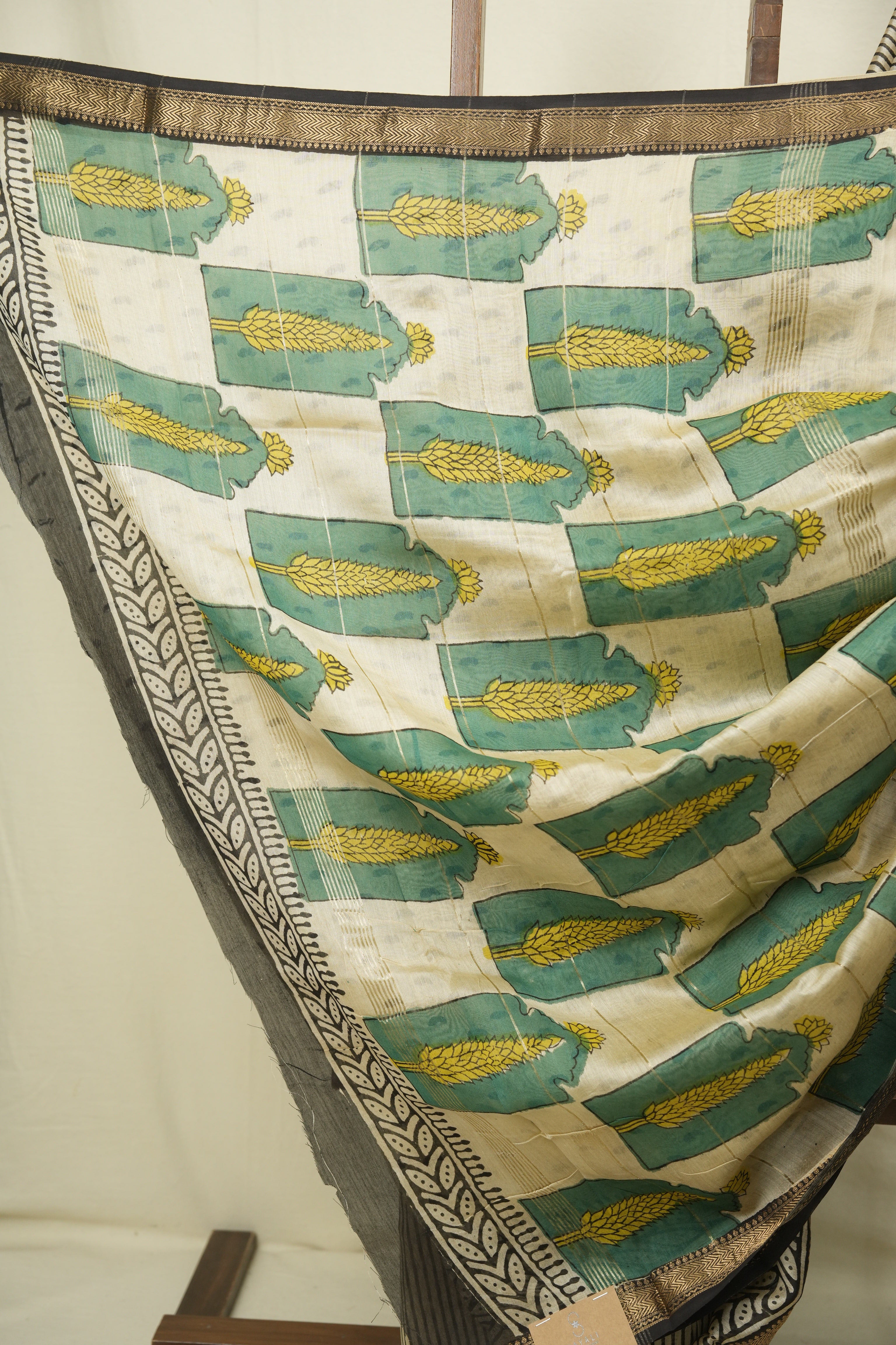 Cream HBP Cotton Silk Saree With Maheshwari Border - SRCCSS1726