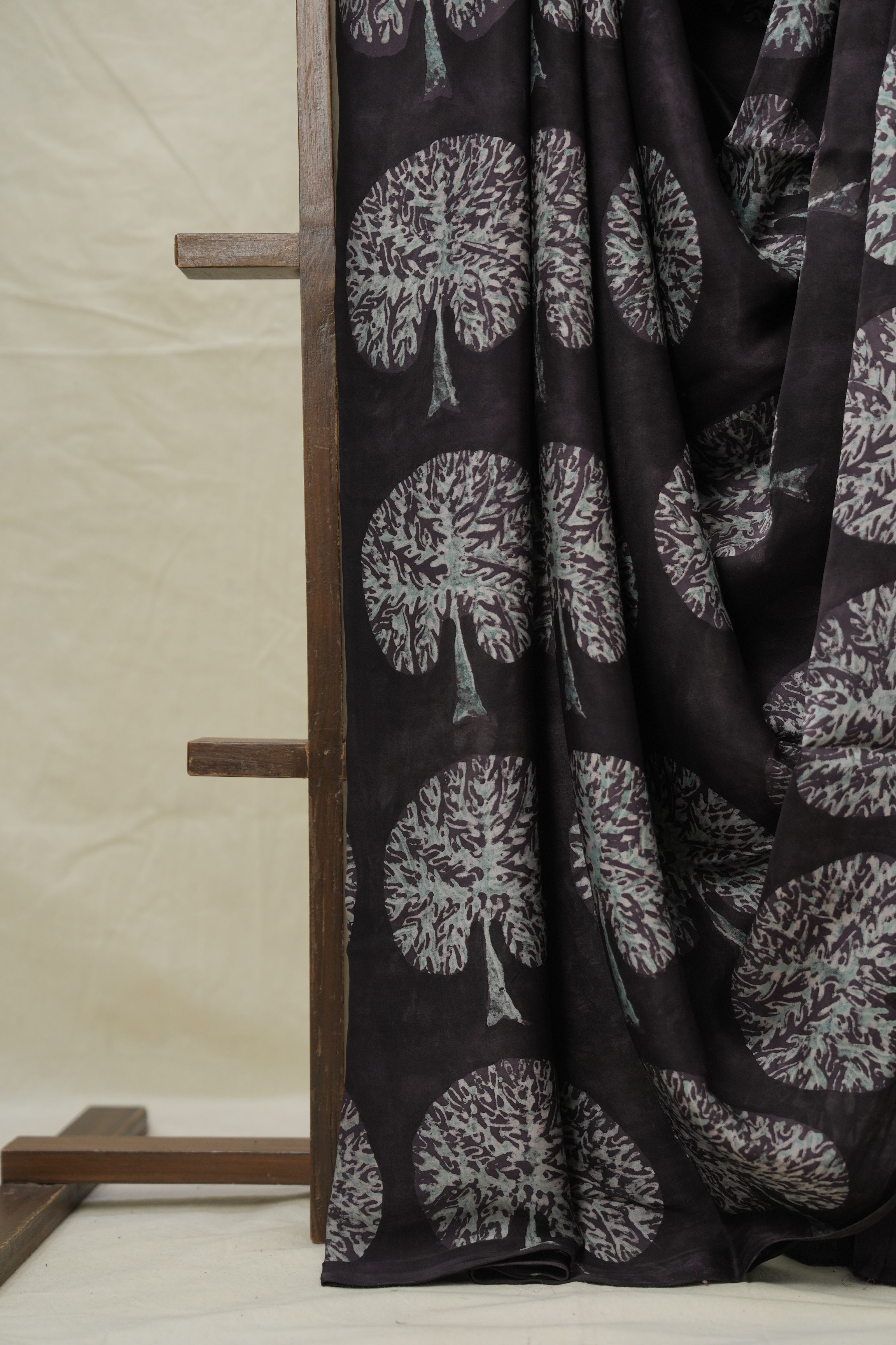 Black Brown HBP Modal Silk Saree - SRBBMSS547