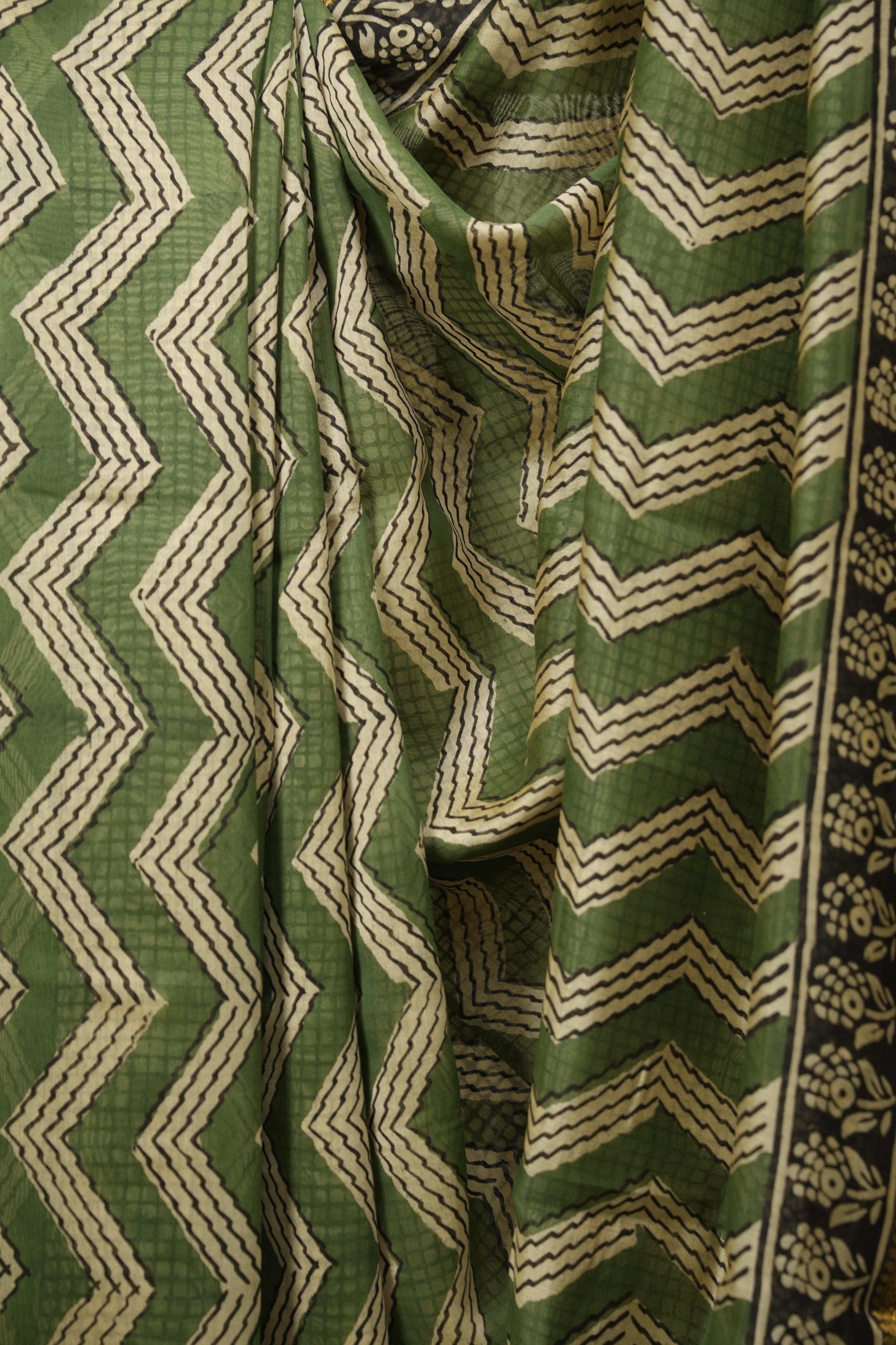 Mehandi HBP Cotton Silk Saree With Maheshwari Border - SRMCSS1732