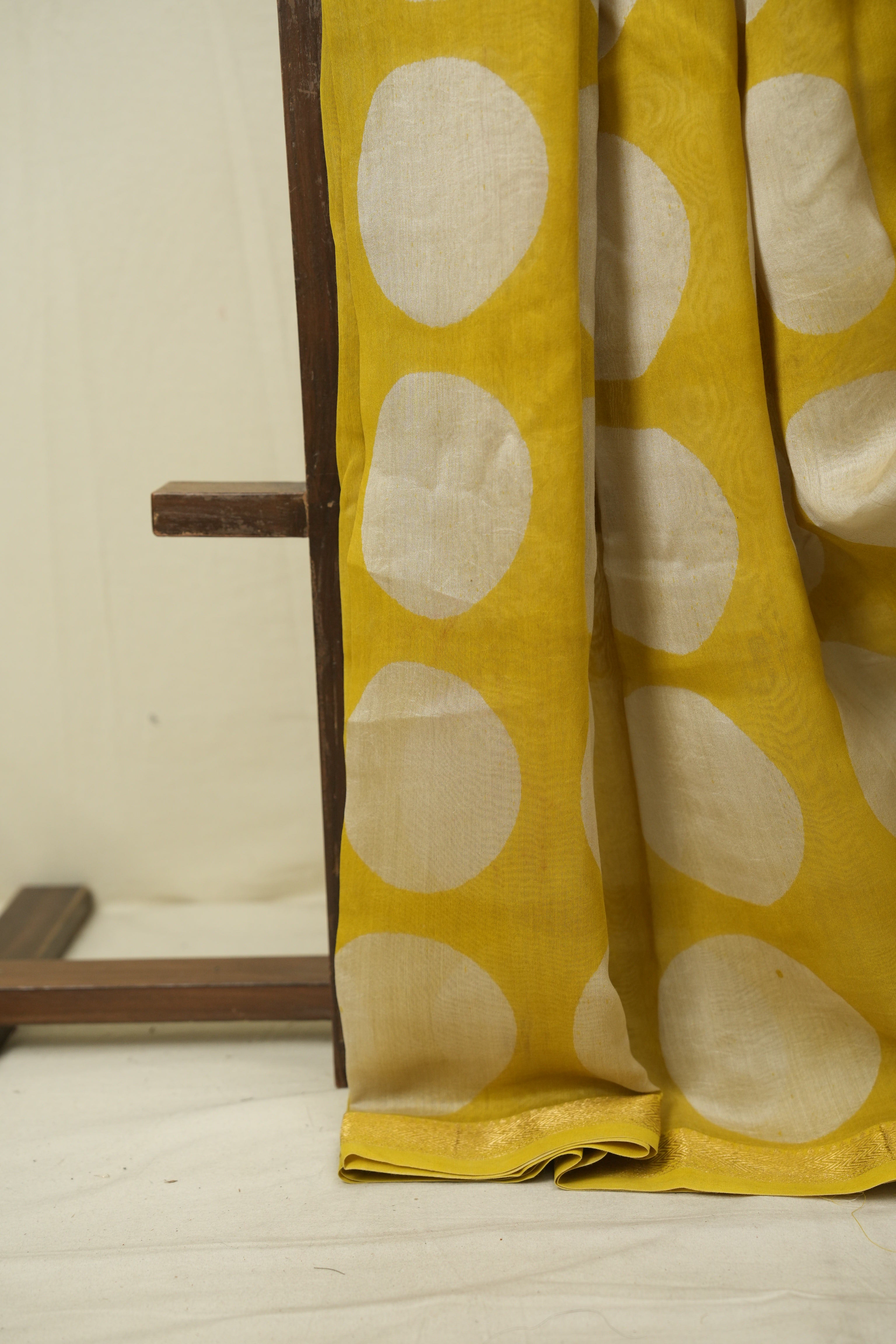 Yellow HBP Cotton Silk Saree With Maheshwari Border - SRYCSS1730
