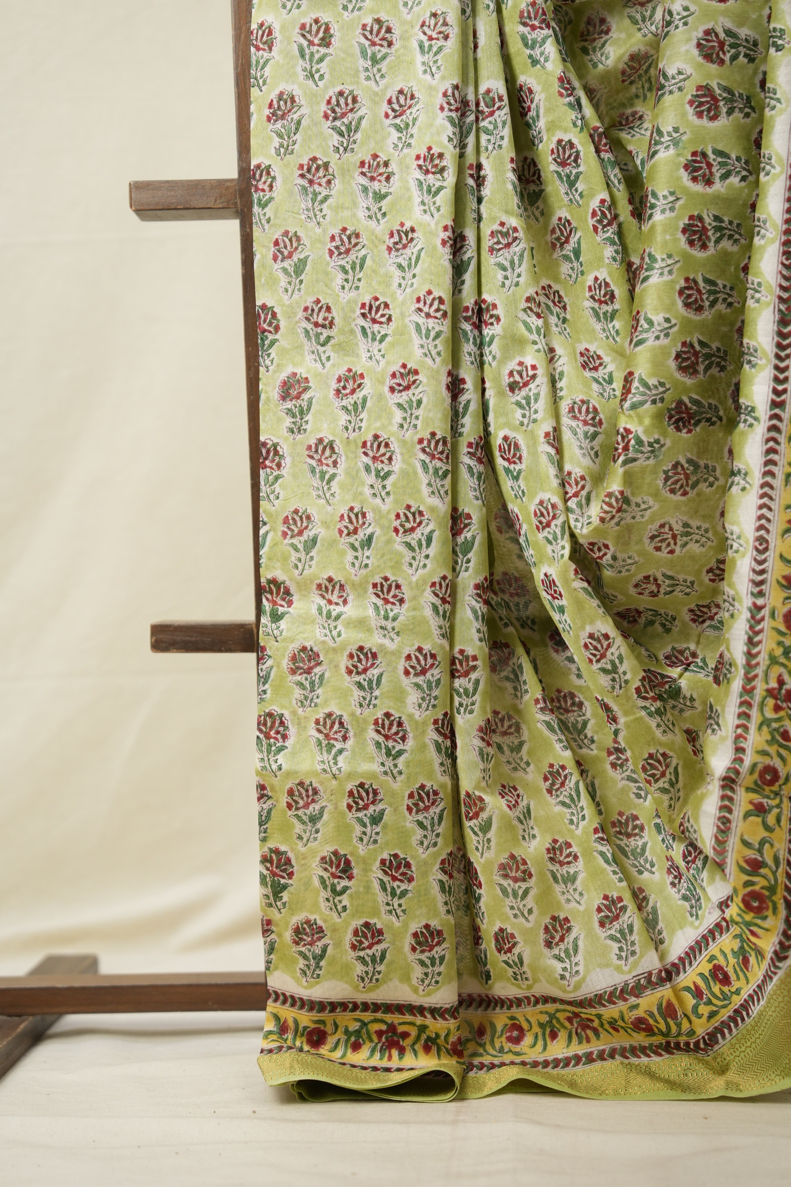 Parrot Green HBP Cotton Silk Saree With Maheshwari Border - SRPGCSS1323