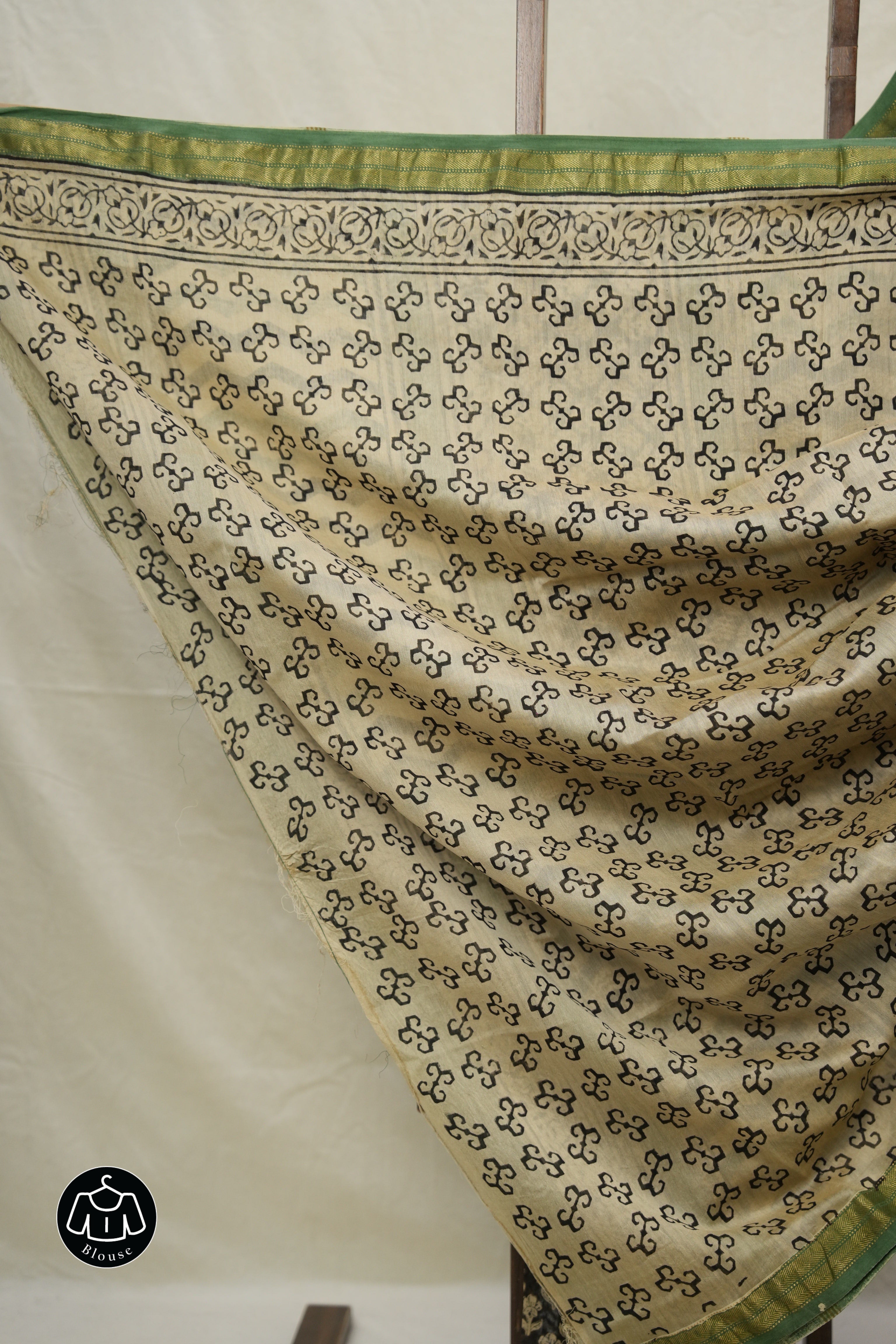 Black HBP Cotton Silk Saree With Maheshwari Border - SRBCSS1533