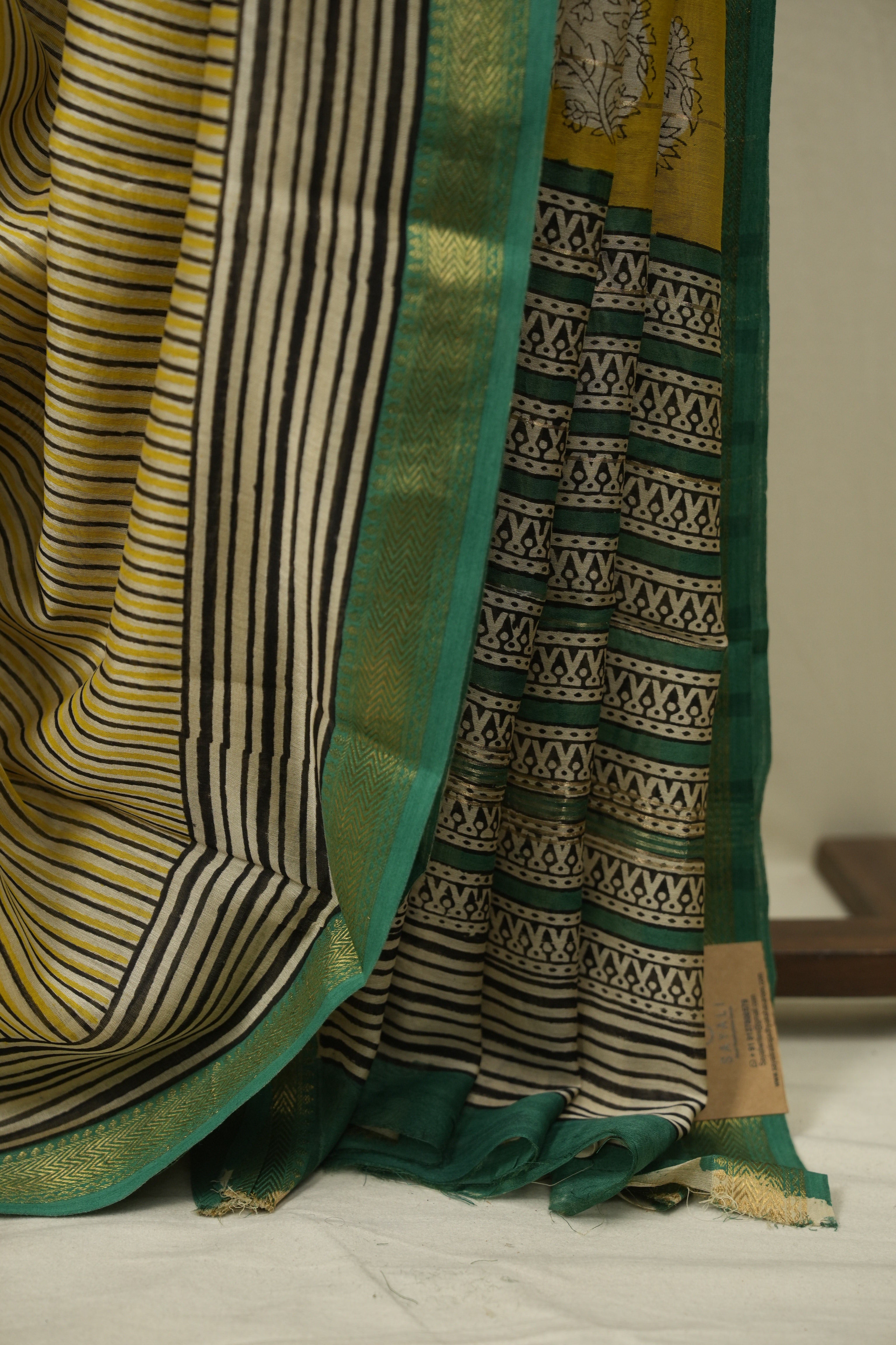 Cream HBP Cotton Silk Saree With Maheshwari Border - SRCCSS1733